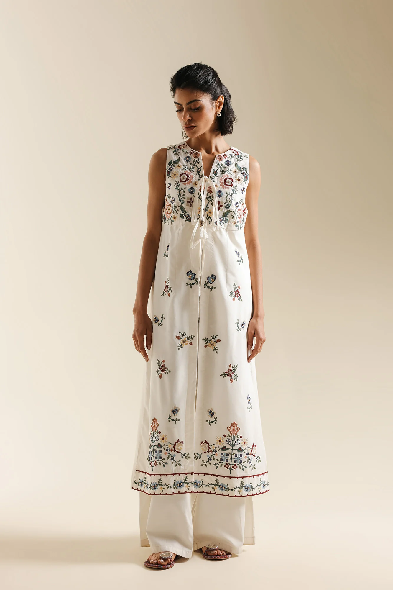 DRESS (E0724/119/005) - Image 9