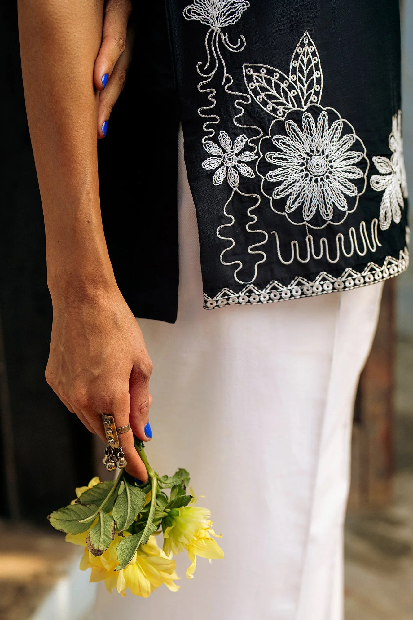EMBROIDERED KURTI (S1E0471/119/902) - Image 4