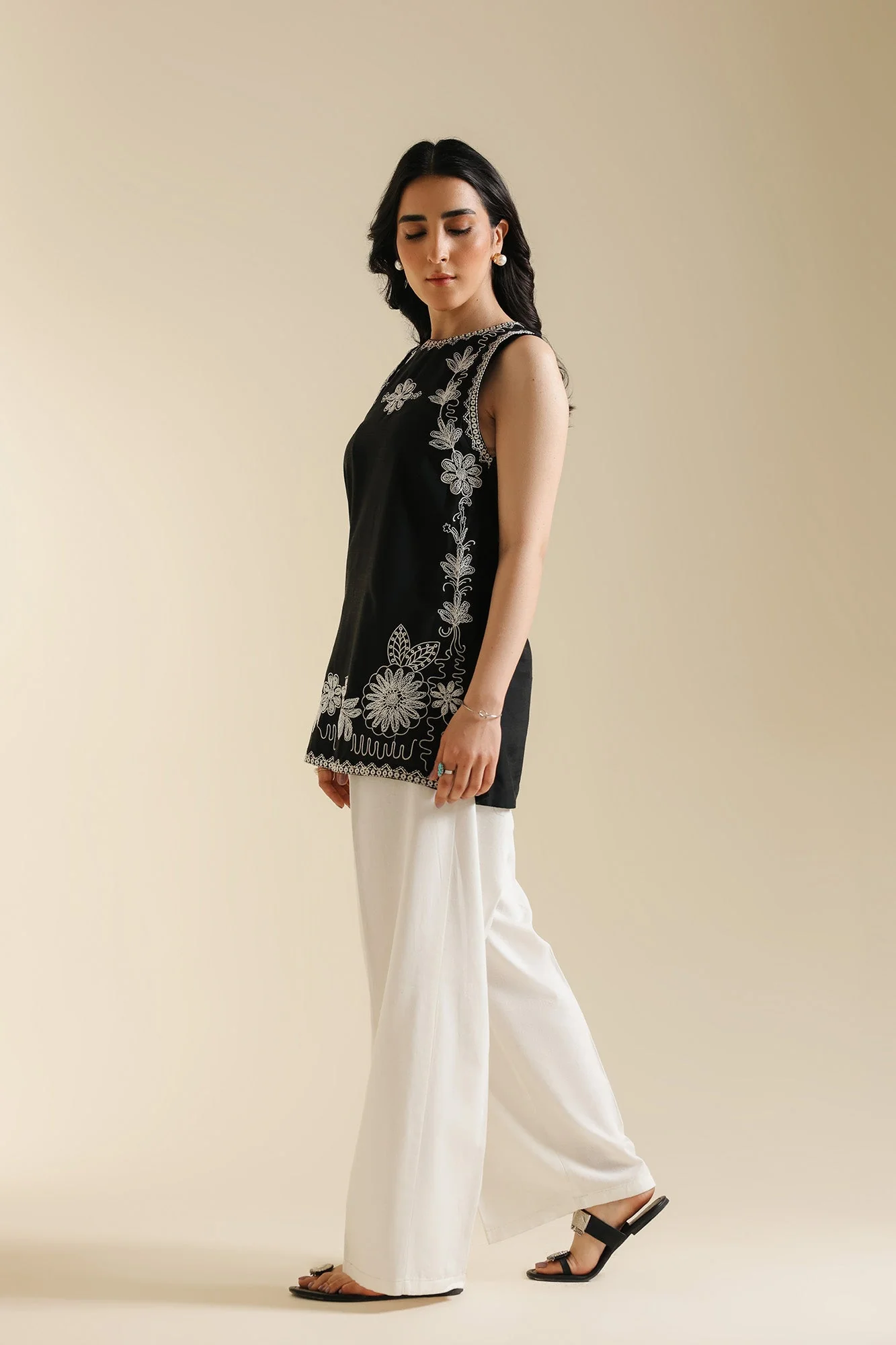 EMBROIDERED KURTI (S1E0471/119/902) - Image 7