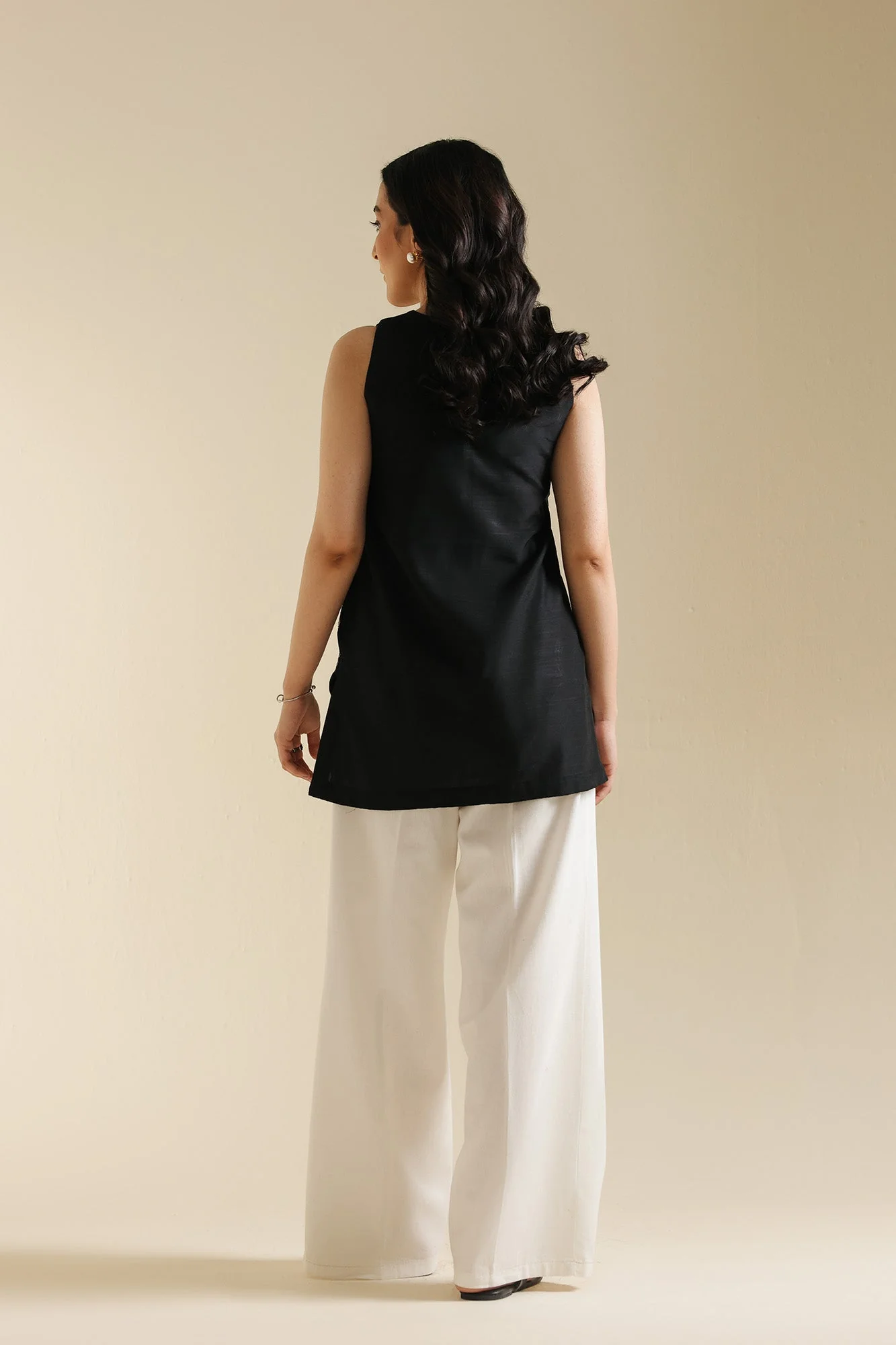 EMBROIDERED KURTI (S1E0471/119/902) - Image 8