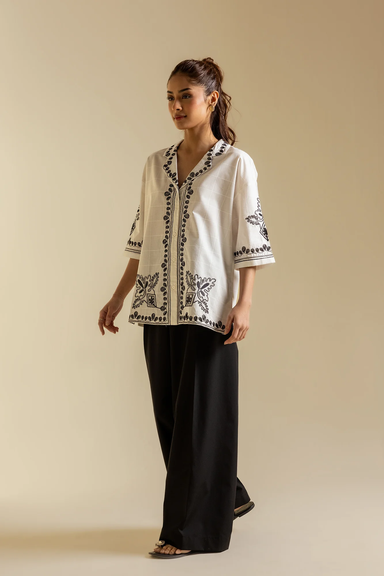 EMBROIDERED KURTI (S2E0489/119/002) - Image 9