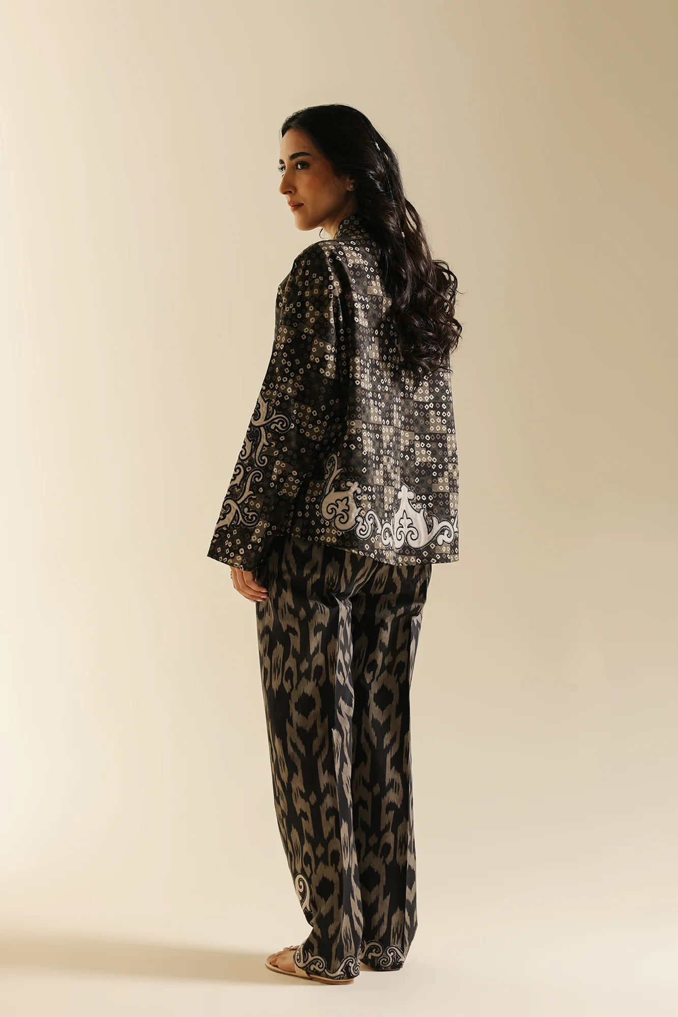 EMBROIDERED SUIT (E0602/119/901) - Image 7