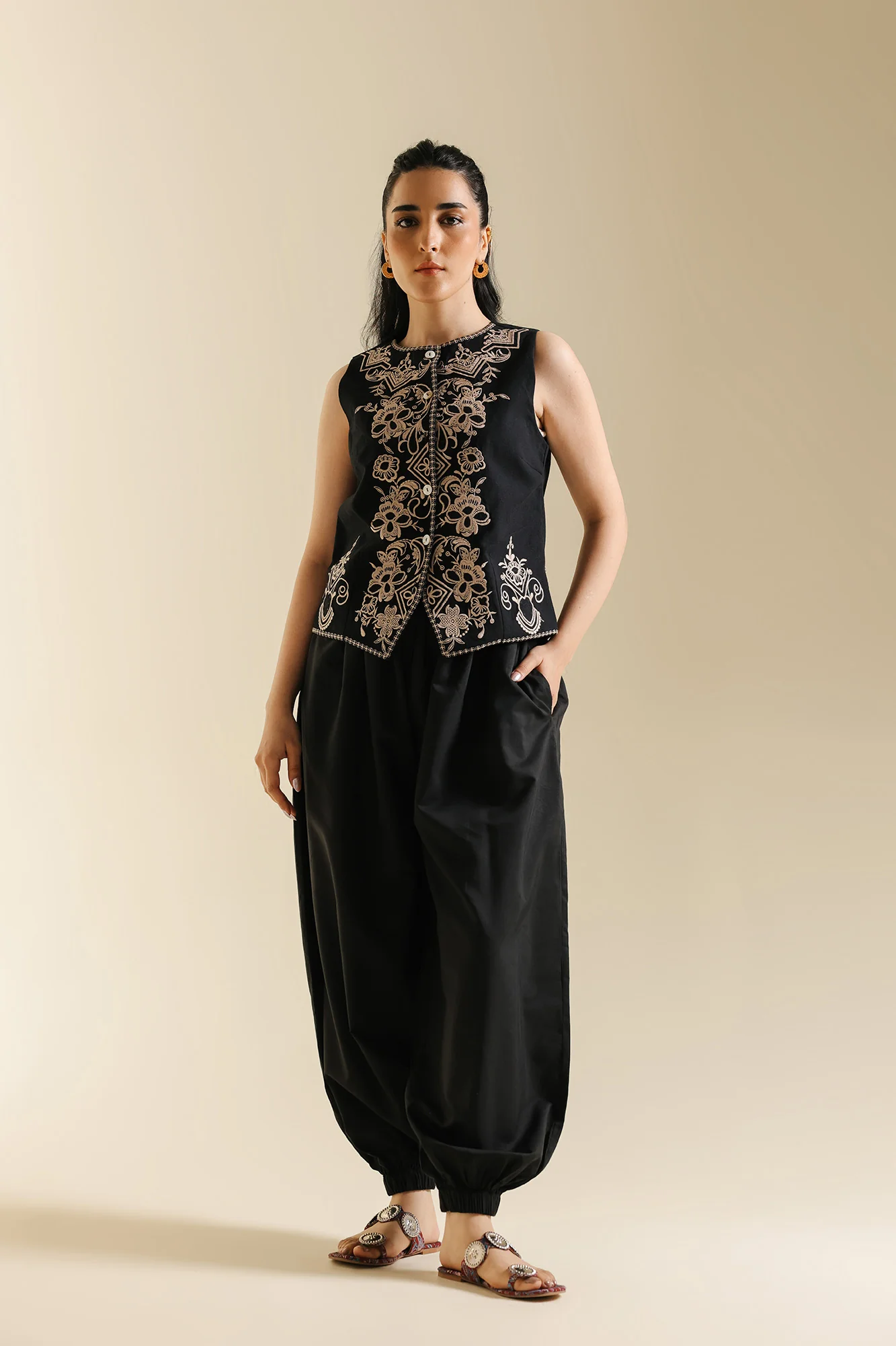 EMBROIDERED WAISTCOAT (E0639/119/902) - Image 2