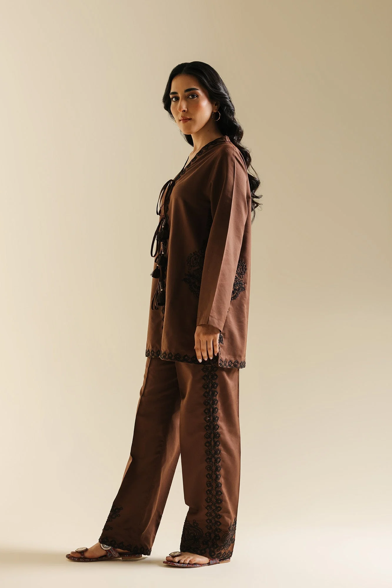 EMBROIDERED SUIT (E0642/119/317) - Image 3