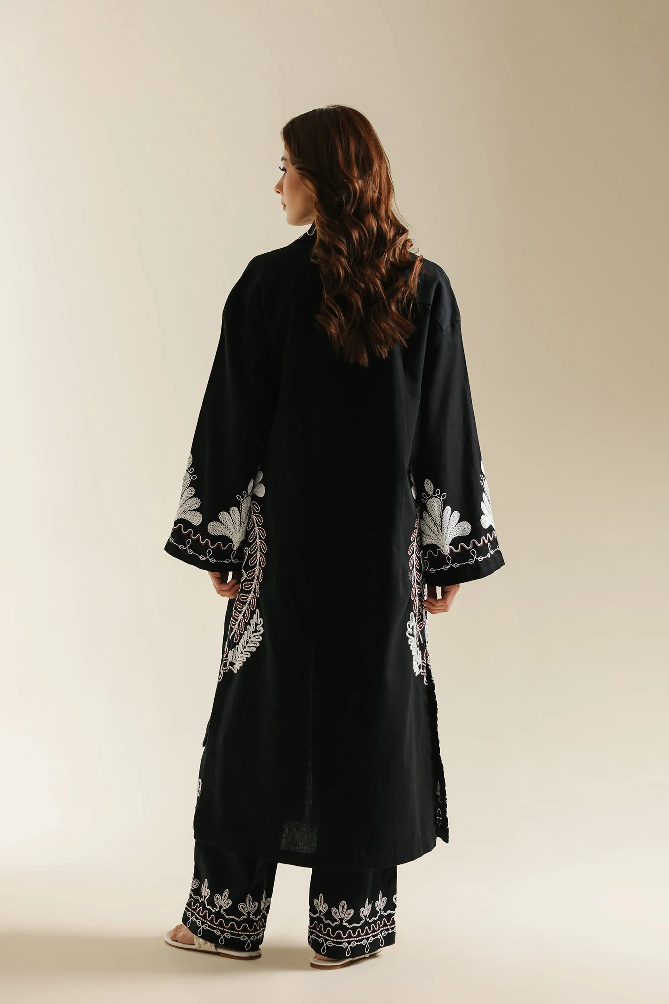 EMBROIDERED SUIT (E0647/119/902) - Image 3