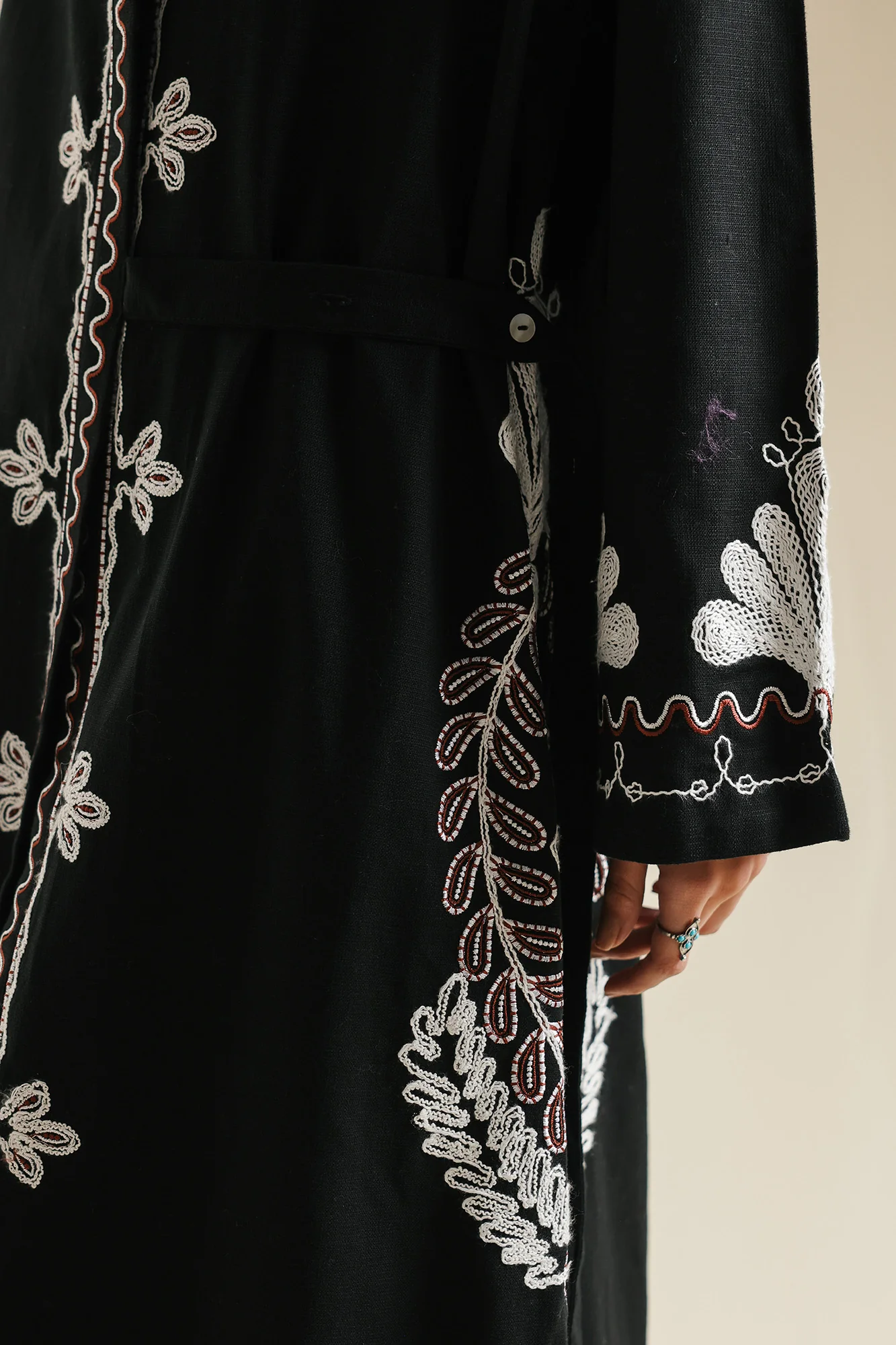 EMBROIDERED SUIT (E0647/119/902) - Image 4