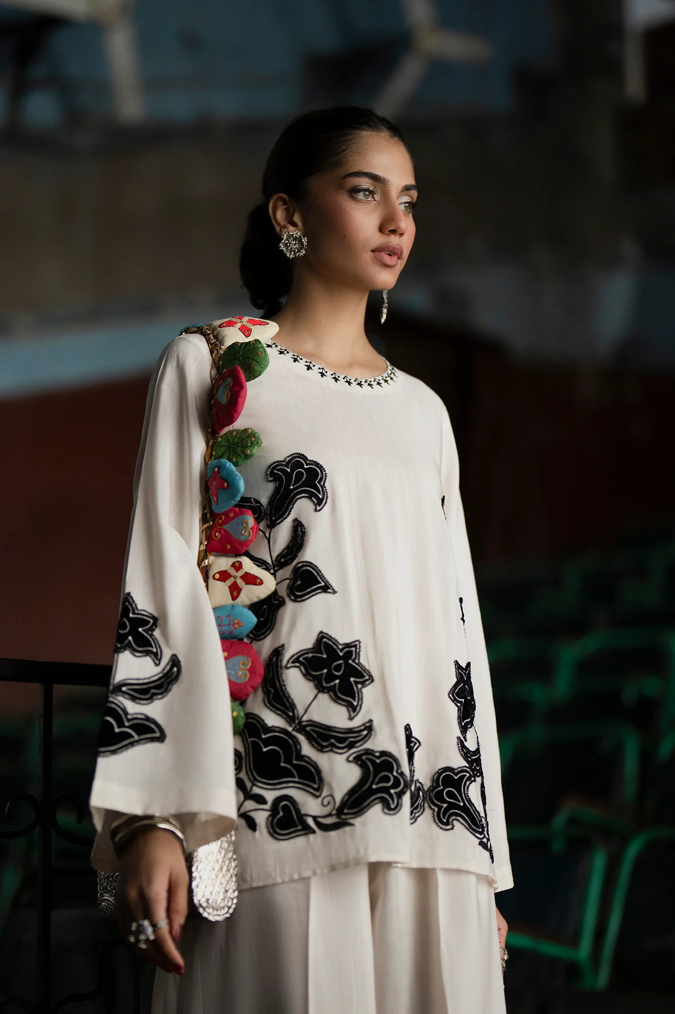 EMBROIDERED SUIT (E0610/119/002) - Image 3