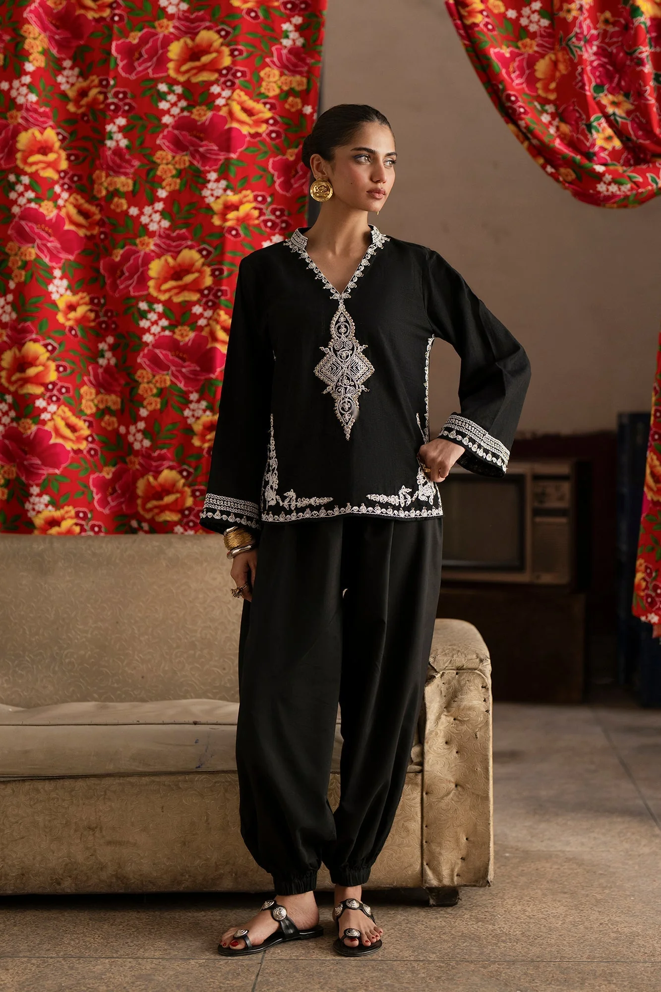 TOP (E0629/119/901) - Image 2