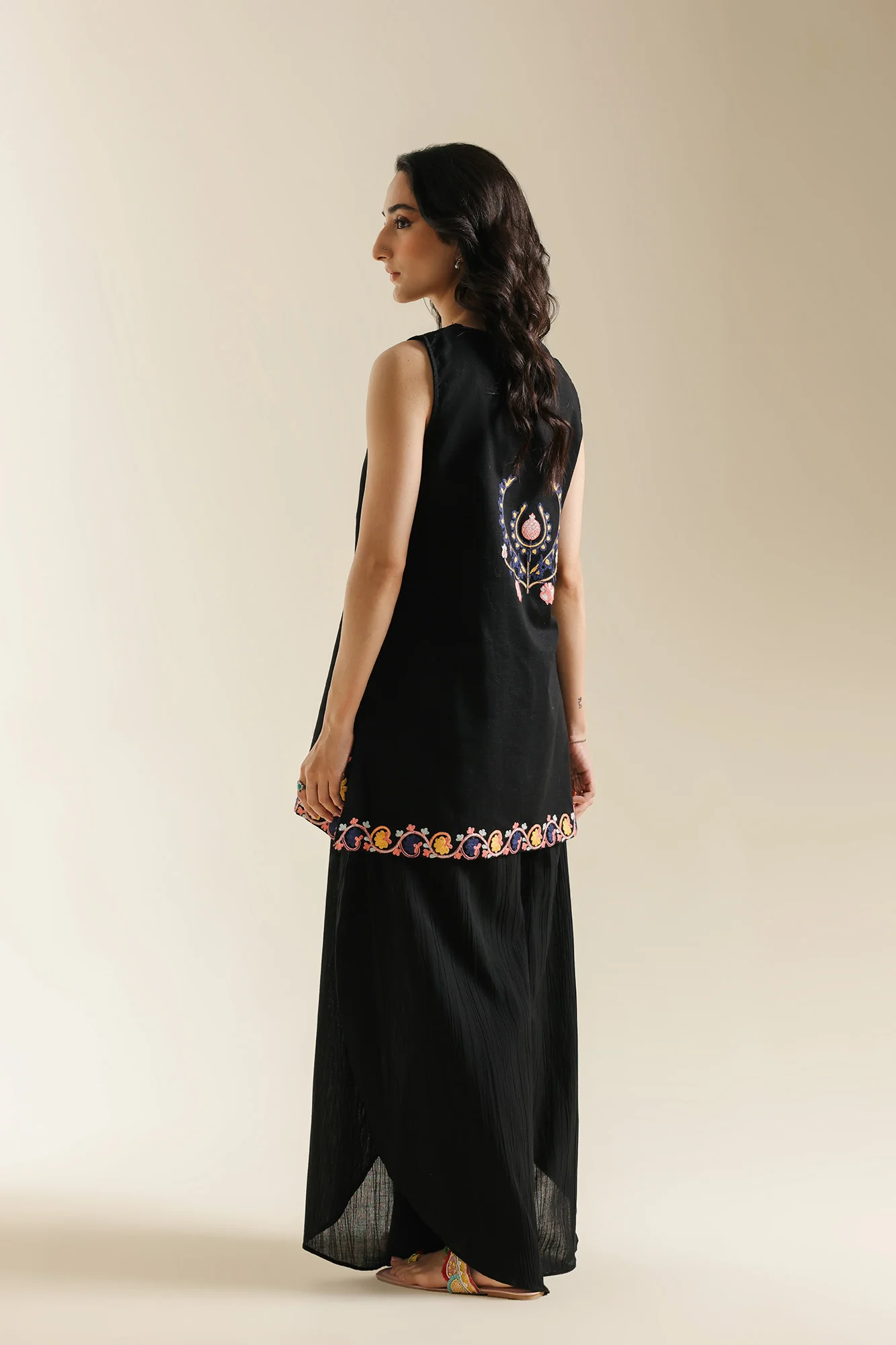 TOP (E0670/119/902) - Image 4