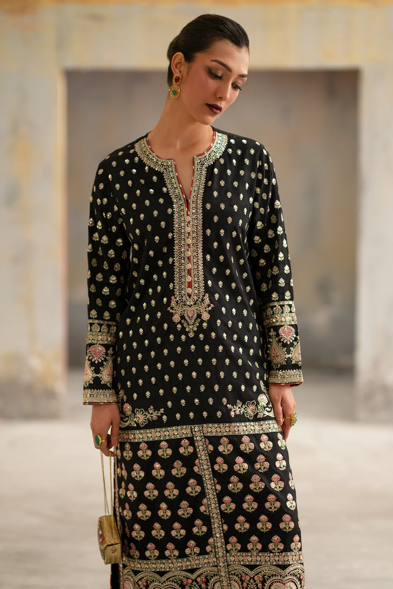 EMBROIDERED SUIT (E1010/104/901) - Image 6