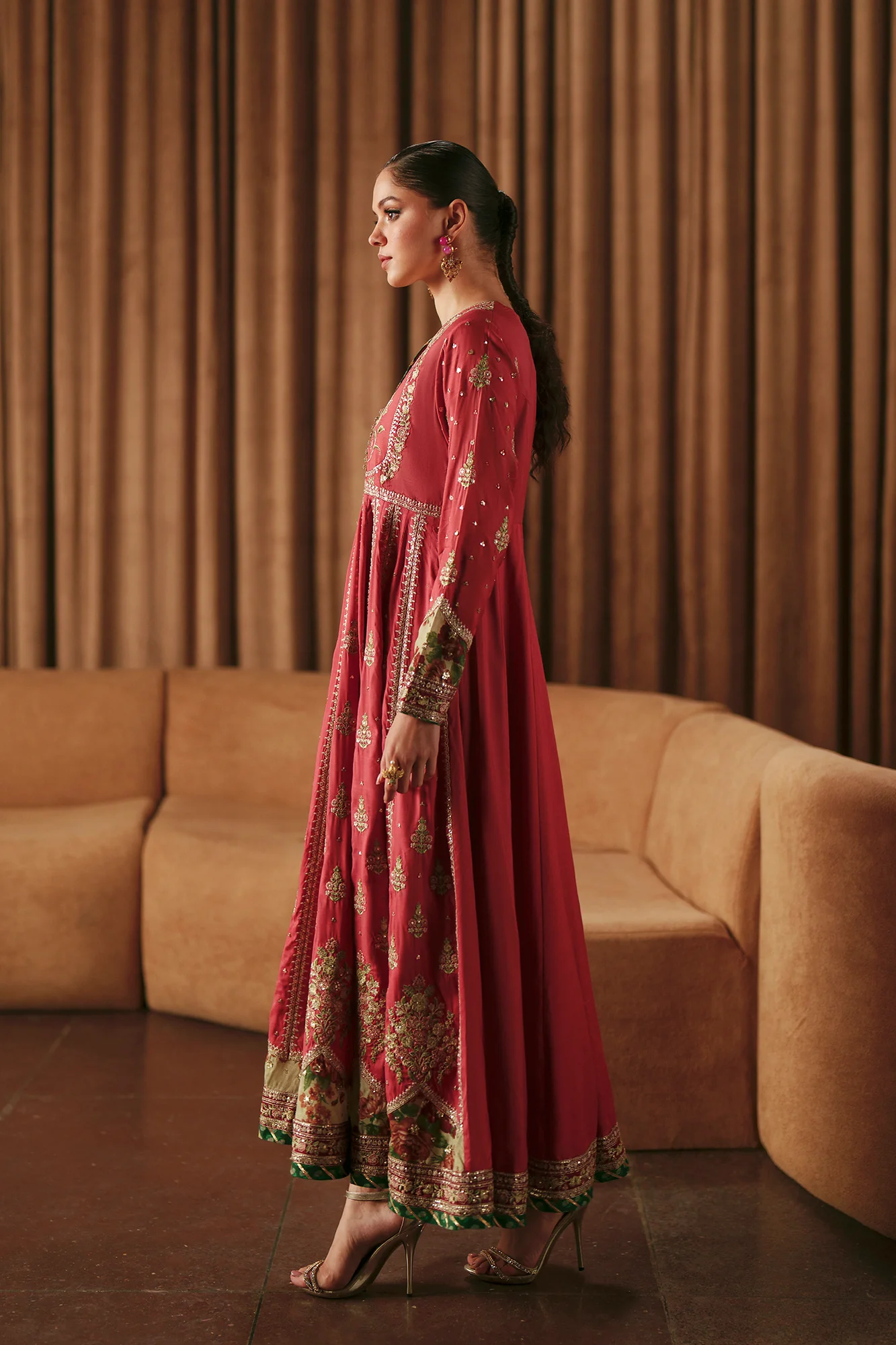 EMBROIDERED PISHWAS (E1026/104/313) - Image 3