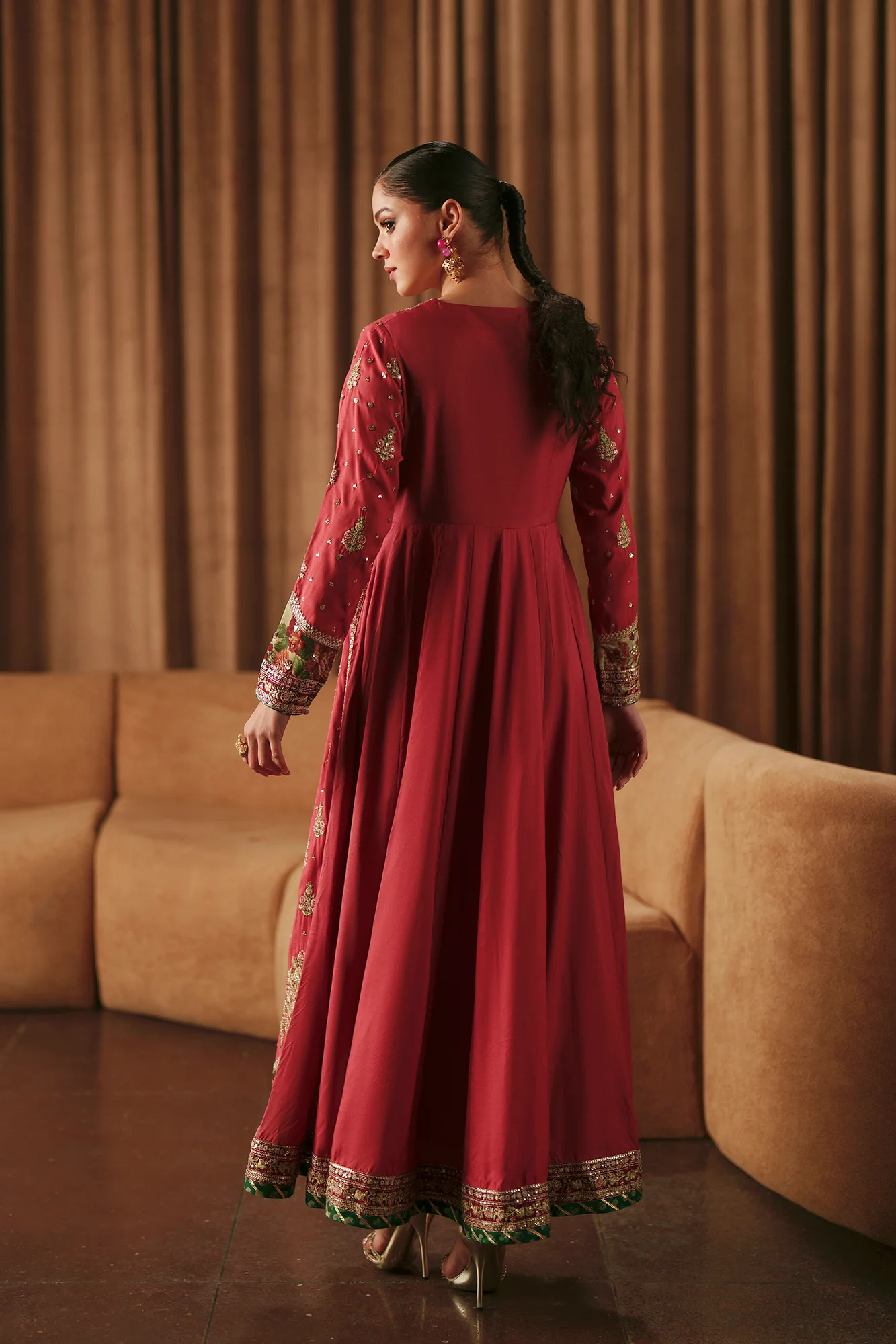 EMBROIDERED PISHWAS (E1026/104/313) - Image 4