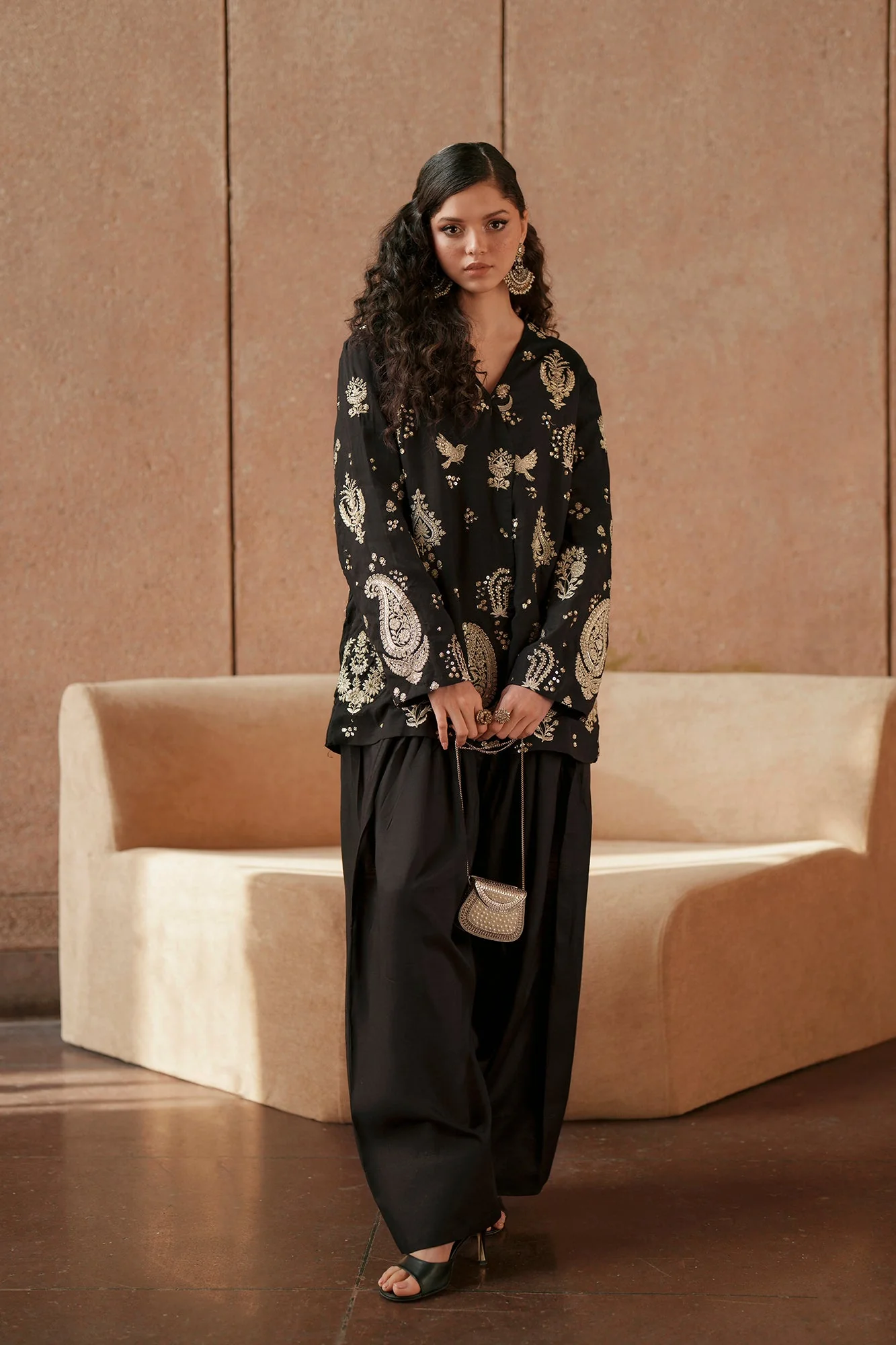 EMBROIDERED SUIT (E1043/104/902) - Image 3