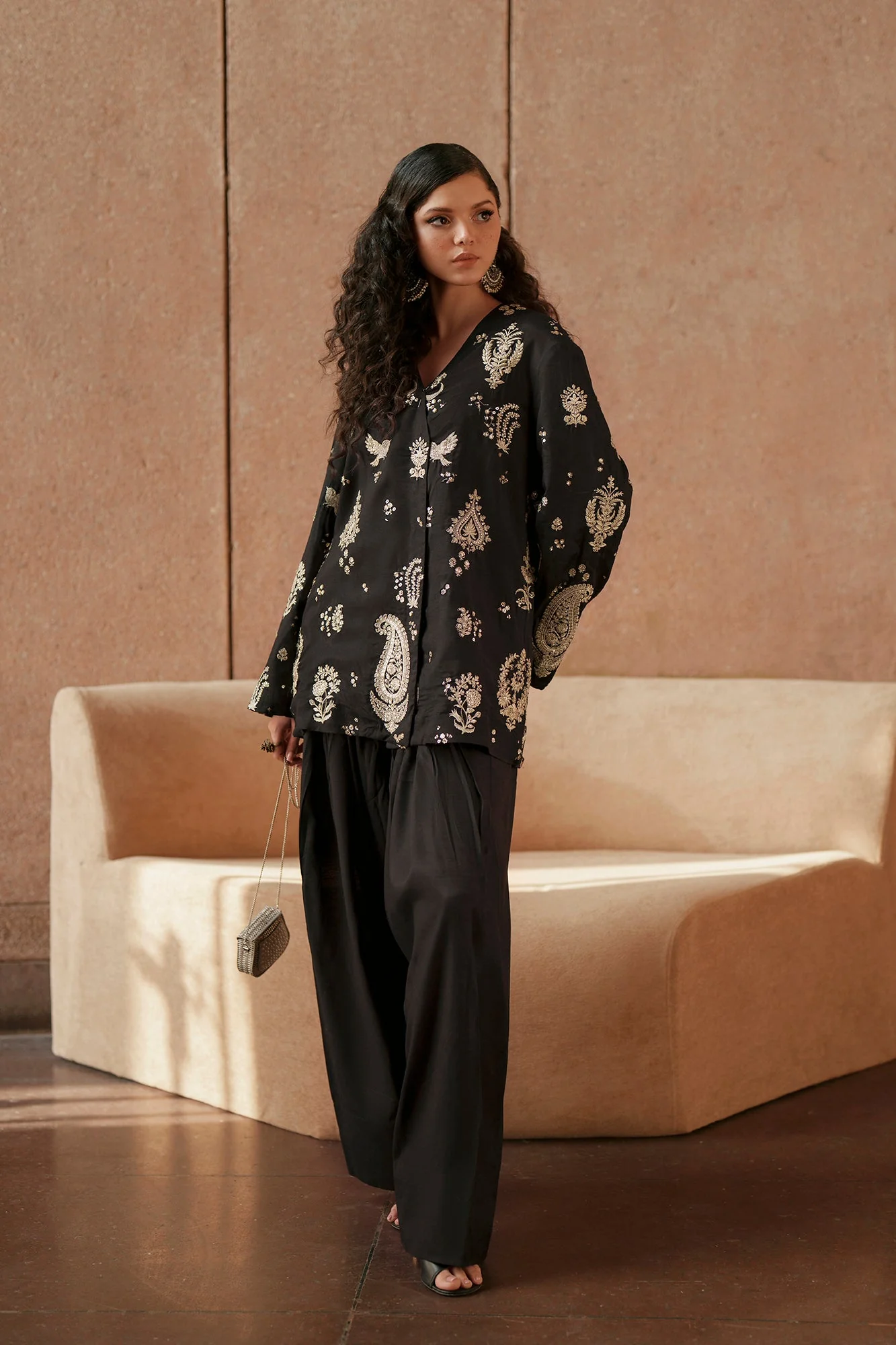 EMBROIDERED SUIT (E1043/104/902) - Image 4