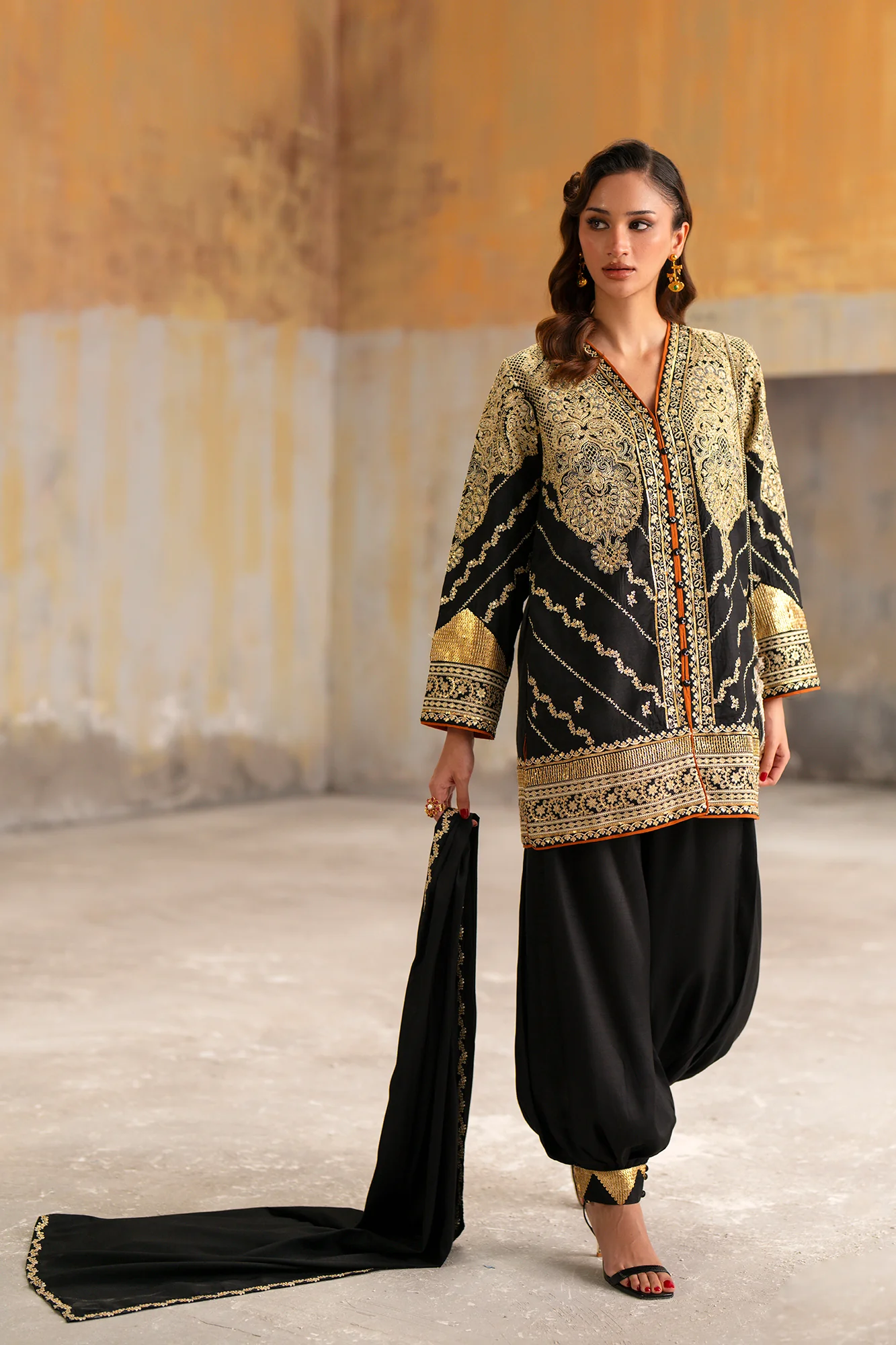 EMBROIDERED SUIT (E1050/104/902) - Image 3