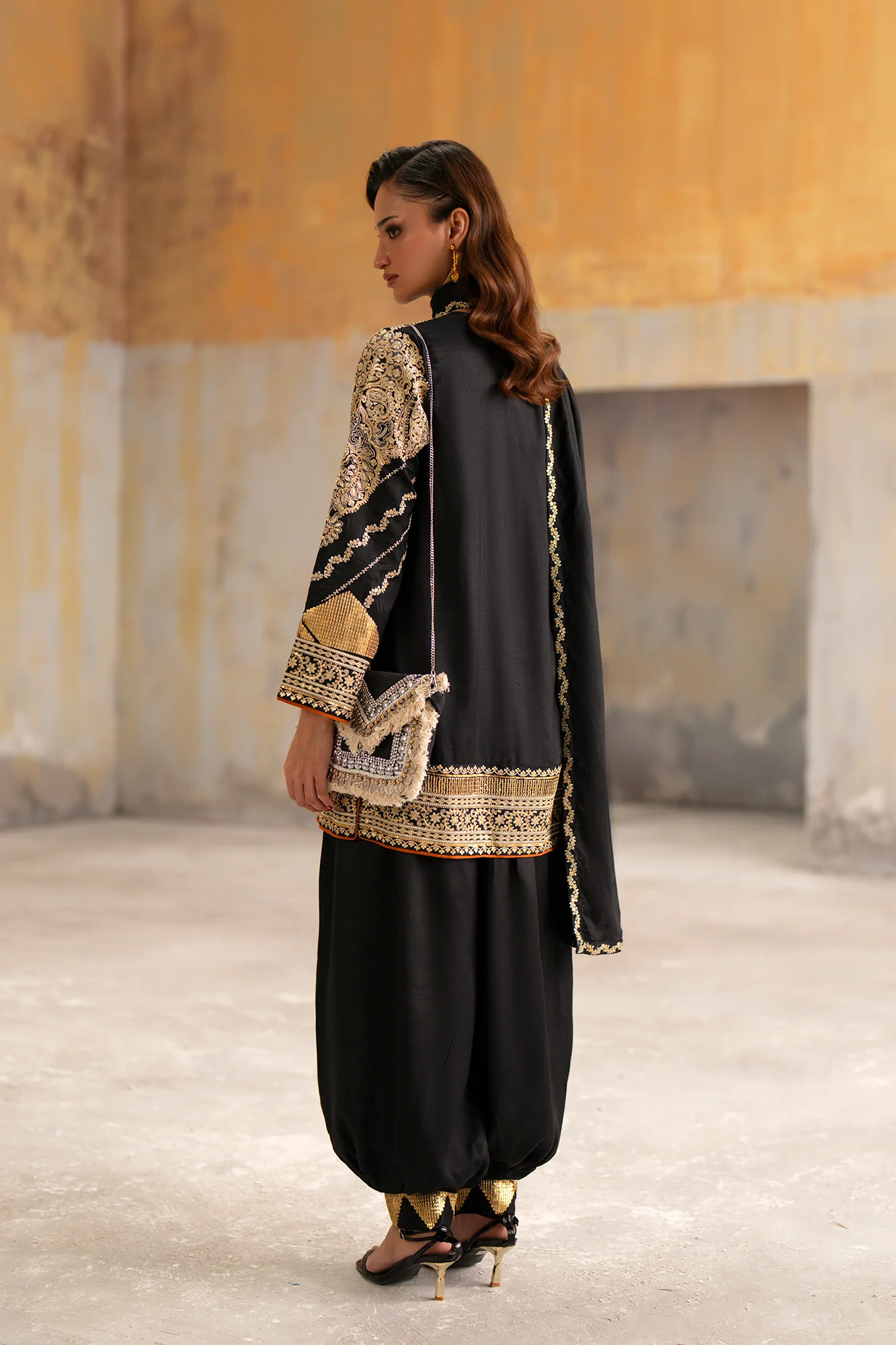 EMBROIDERED SUIT (E1050/104/902) - Image 7