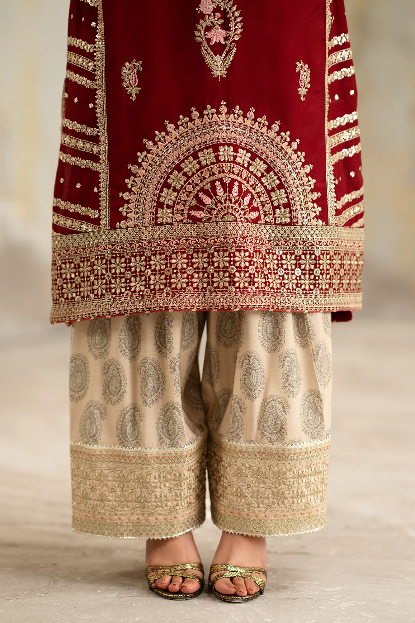 EMBROIDERED SUIT (E1070/104/305) - Image 7