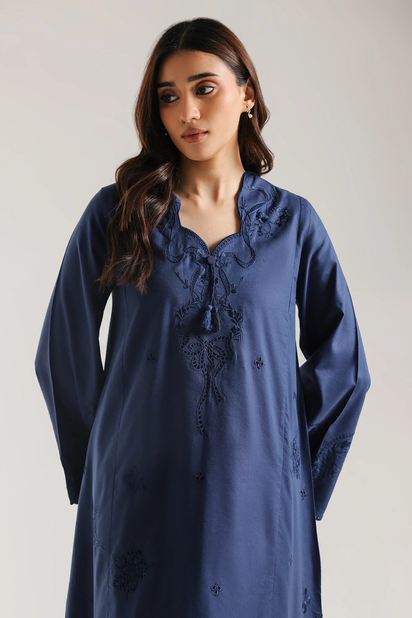 EMBROIDERED DRESS (E7524/102/622) - Image 5
