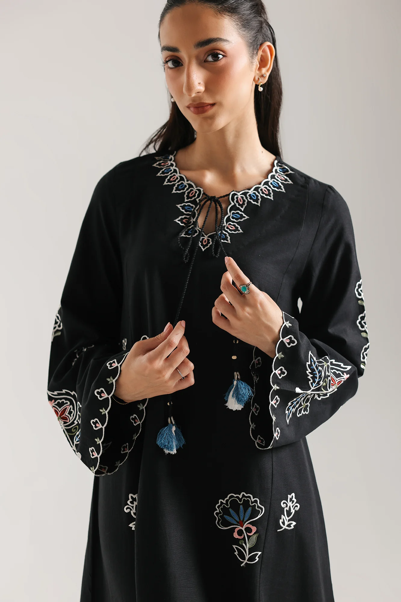EMBROIDERED DRESS (E7542/102/902) - Image 4