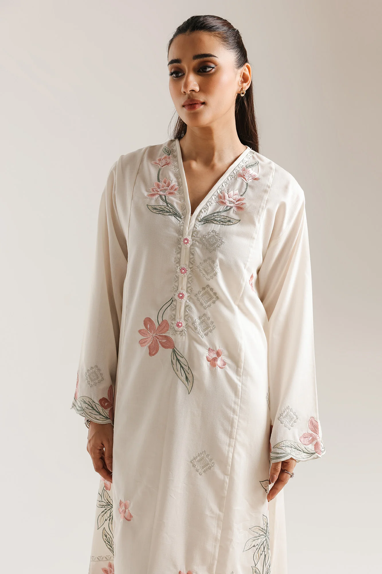 EMBROIDERED DRESS (E7680/102/002) - Image 5