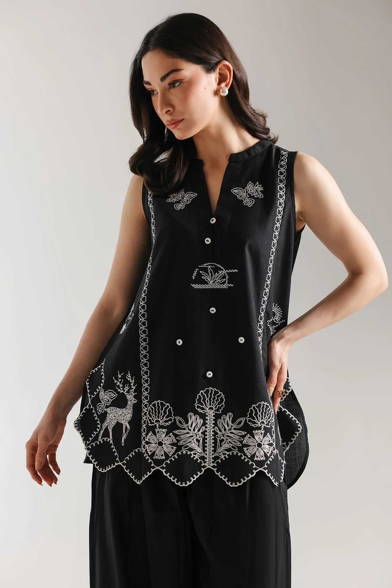 EMBROIDERED KURTI (E7909/102/902)