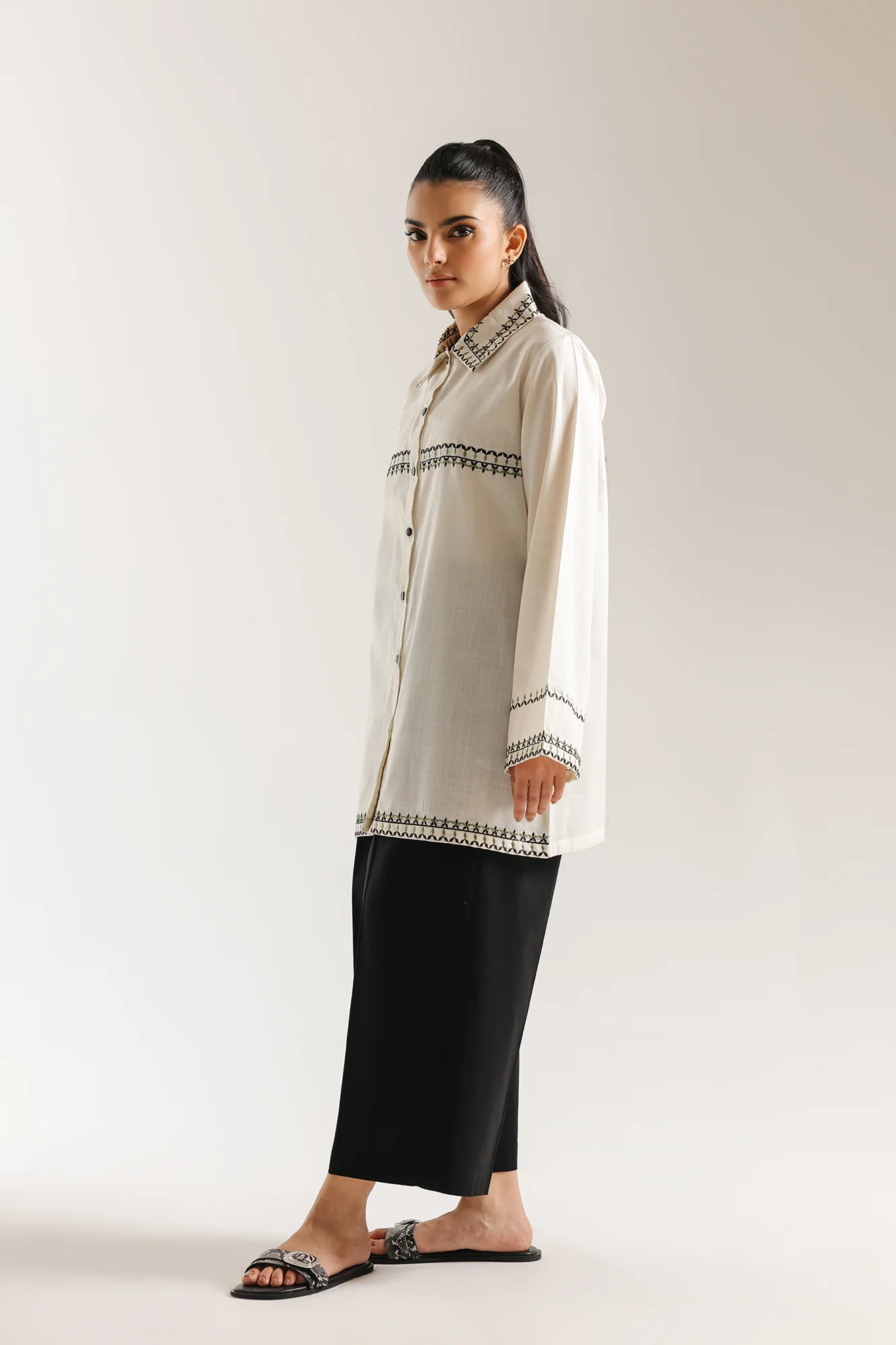 PRINTED KURTI (E7932/102/005) - Image 3