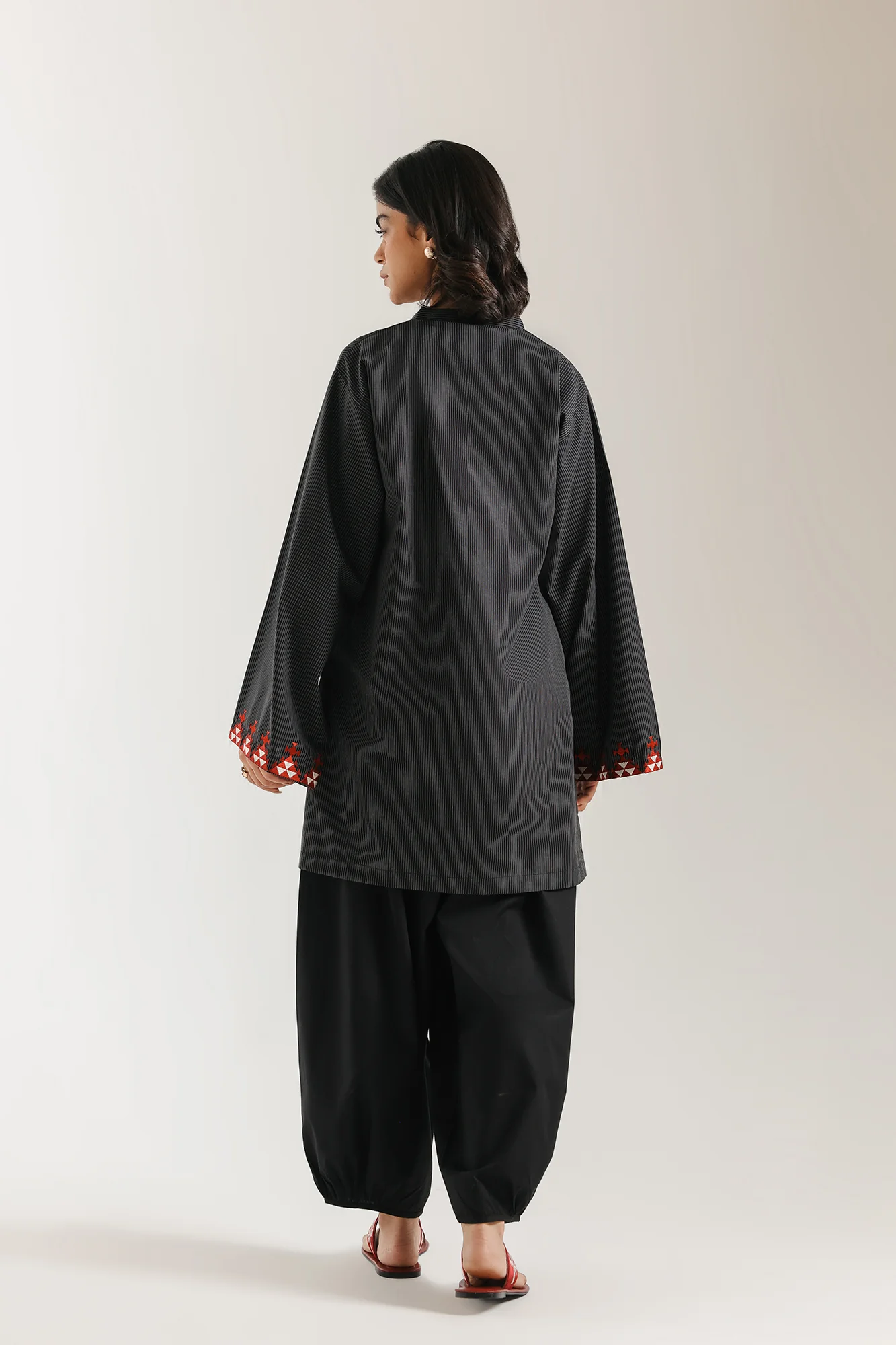 EMBROIDERED KURTI (E7950/102/902) - Image 3