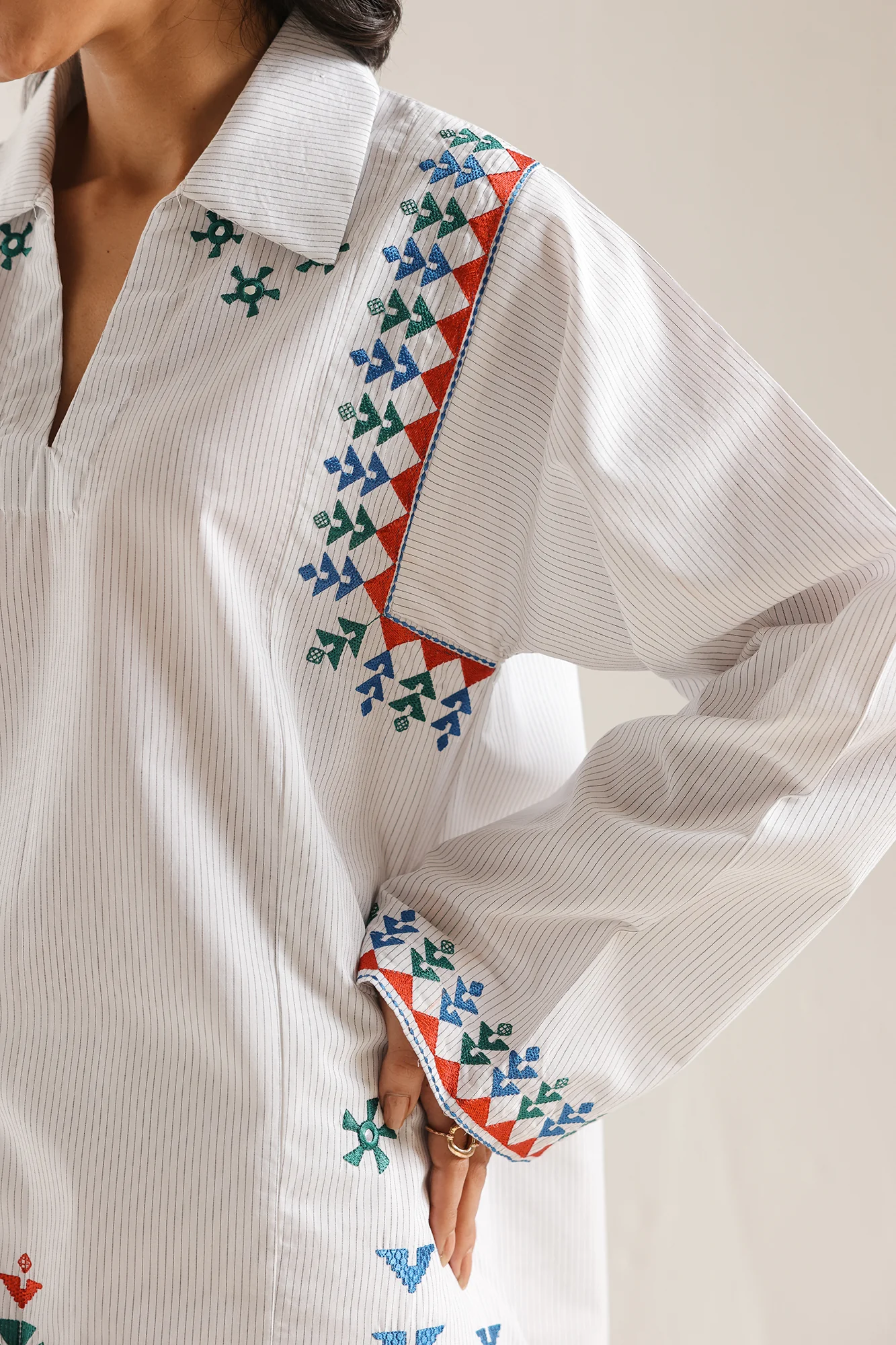 EMBROIDERED KURTI (E7951/102/001) - Image 5