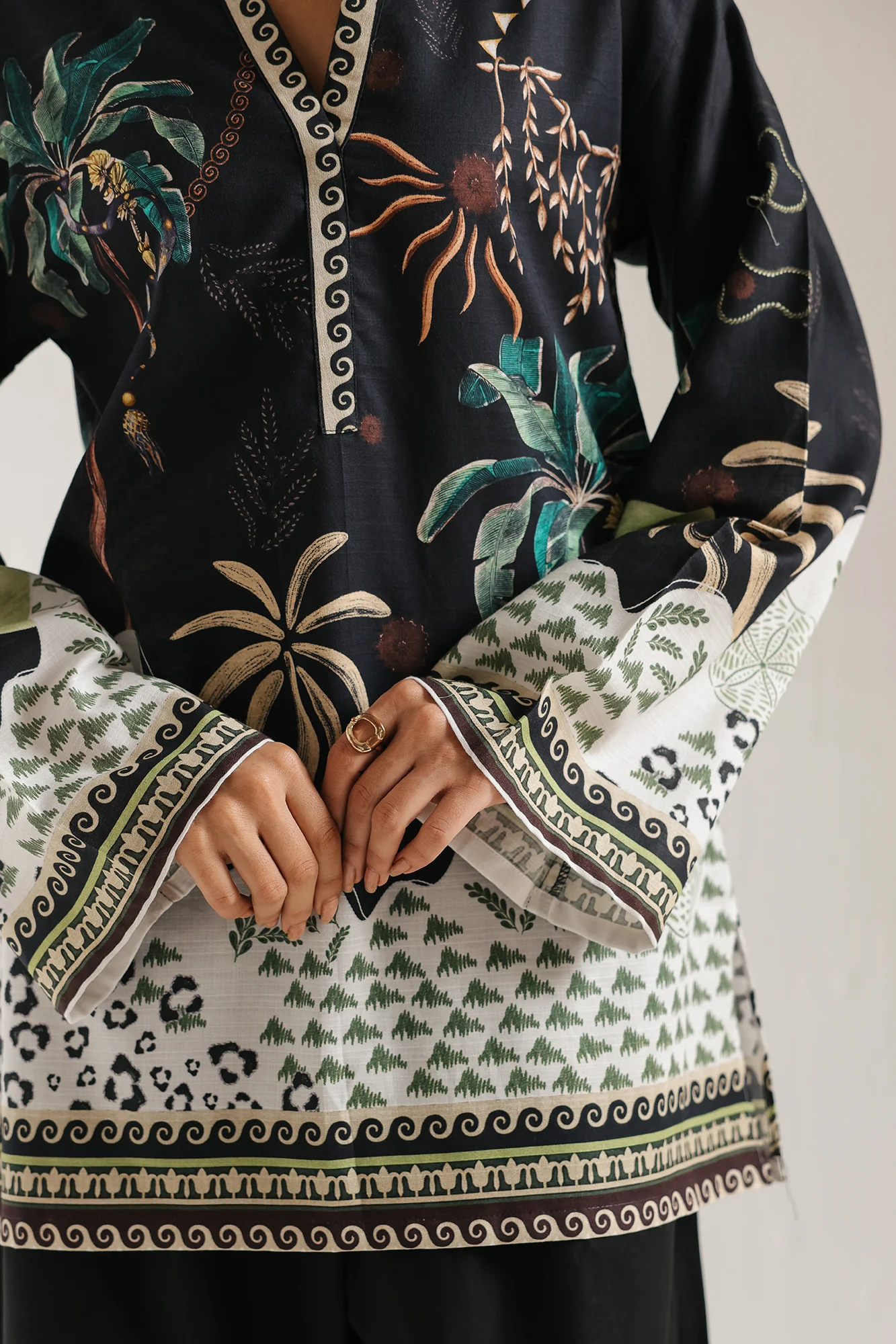 PRINTED KURTI (E7952/102/902) - Image 2