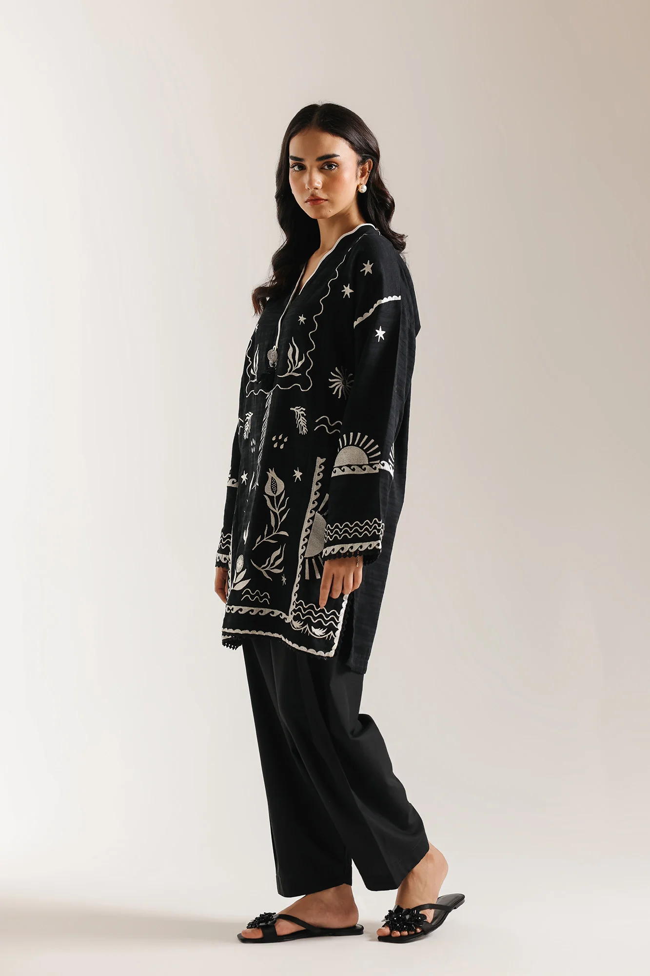 EMBROIDERED SHIRT (E7571/102/901) - Image 3