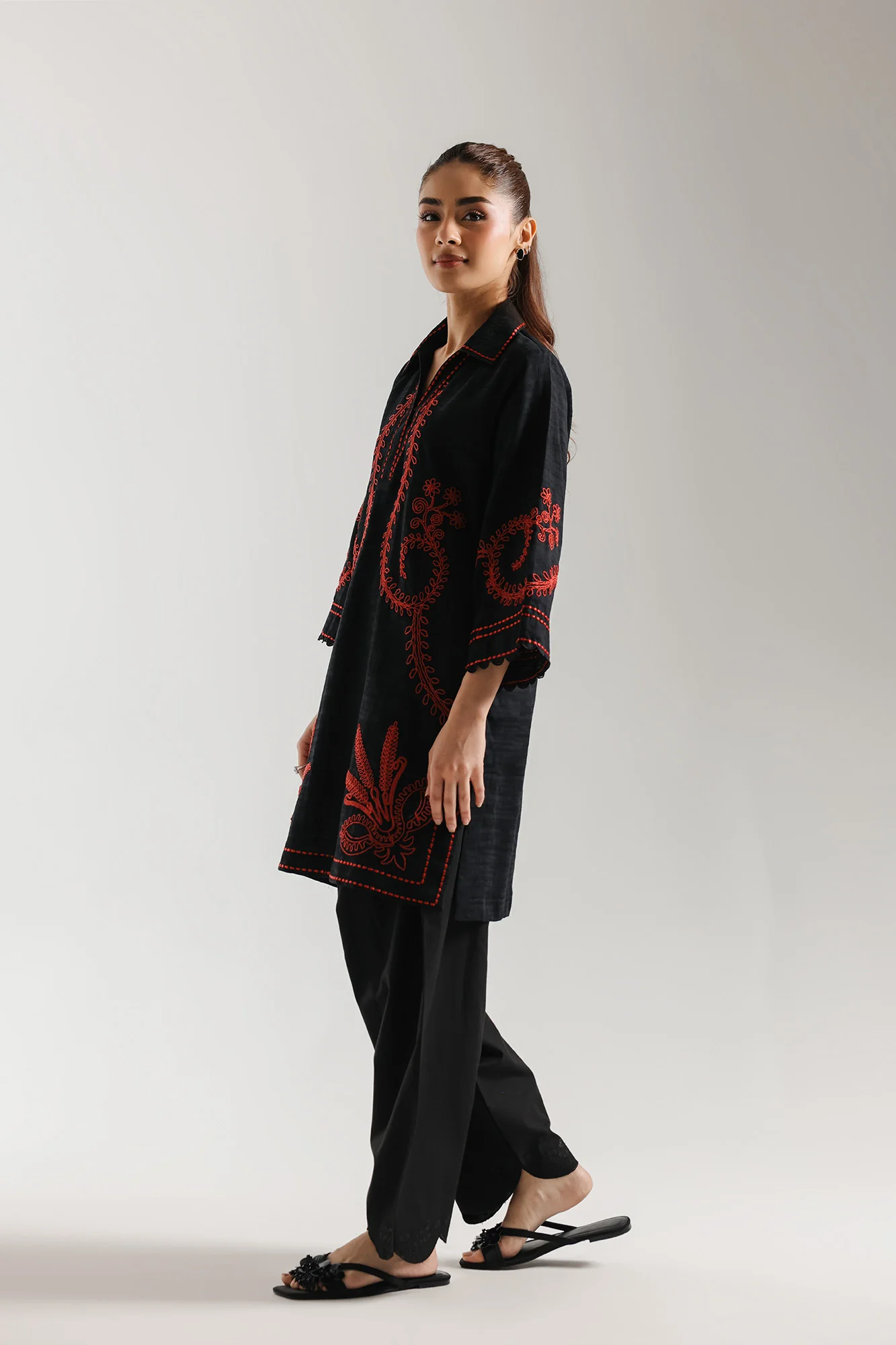 EMBROIDERED SHIRT (E7573/102/901) - Image 3