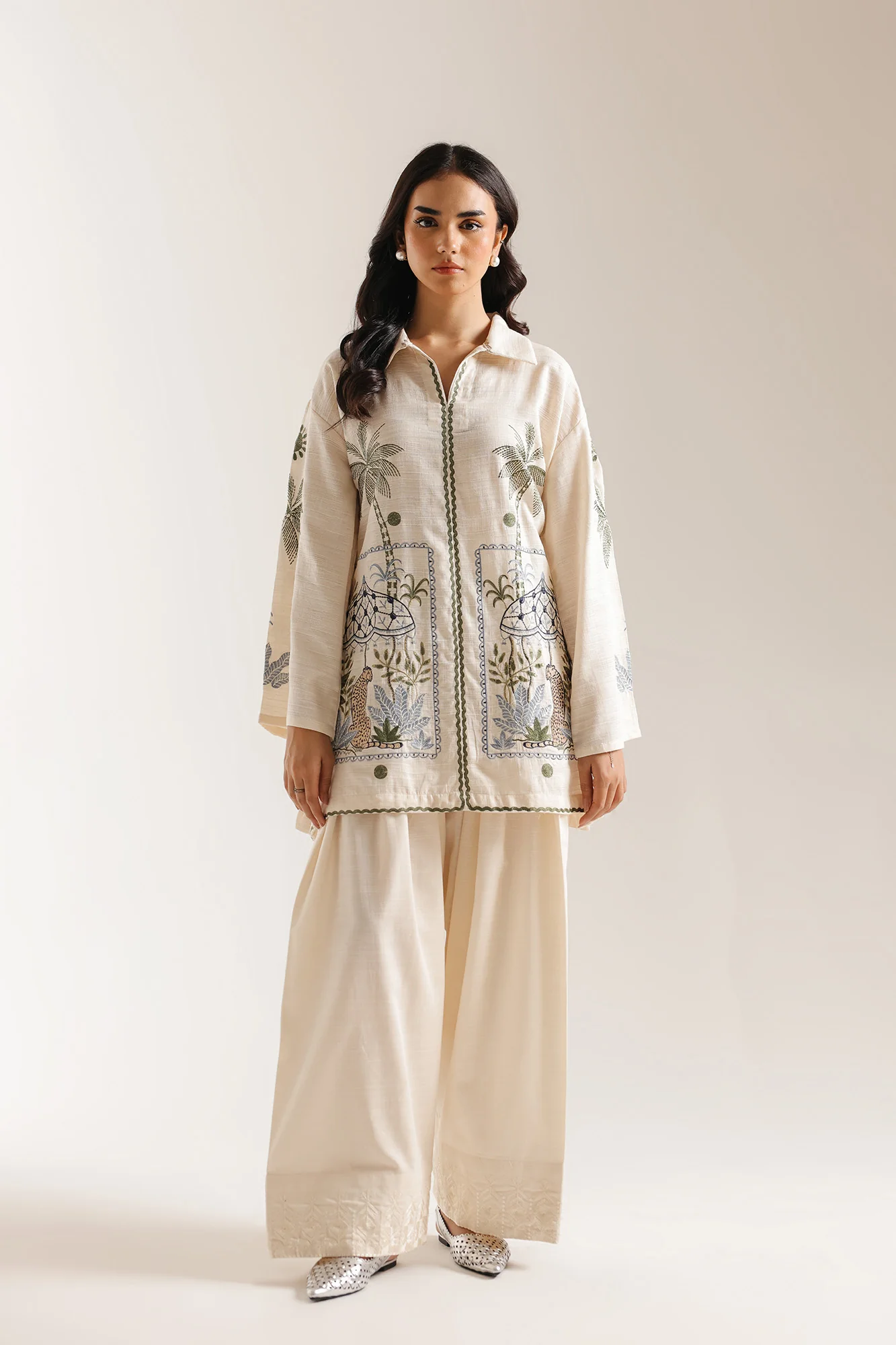 EMBROIDERED SHIRT (E7574/102/002) - Image 2
