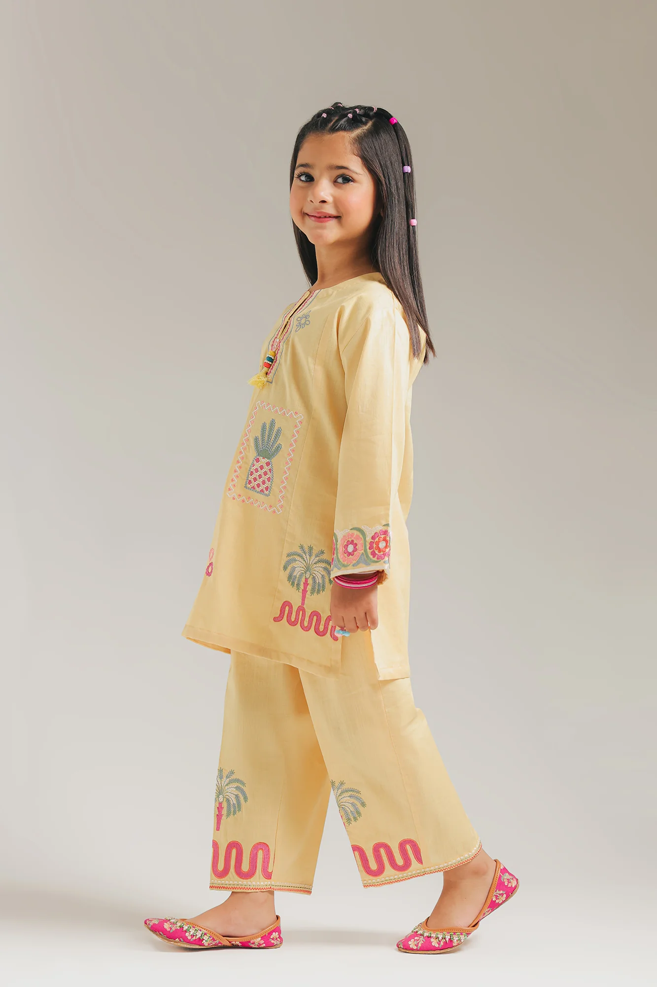 EMBROIDERED SUIT (E1509/402/110)
