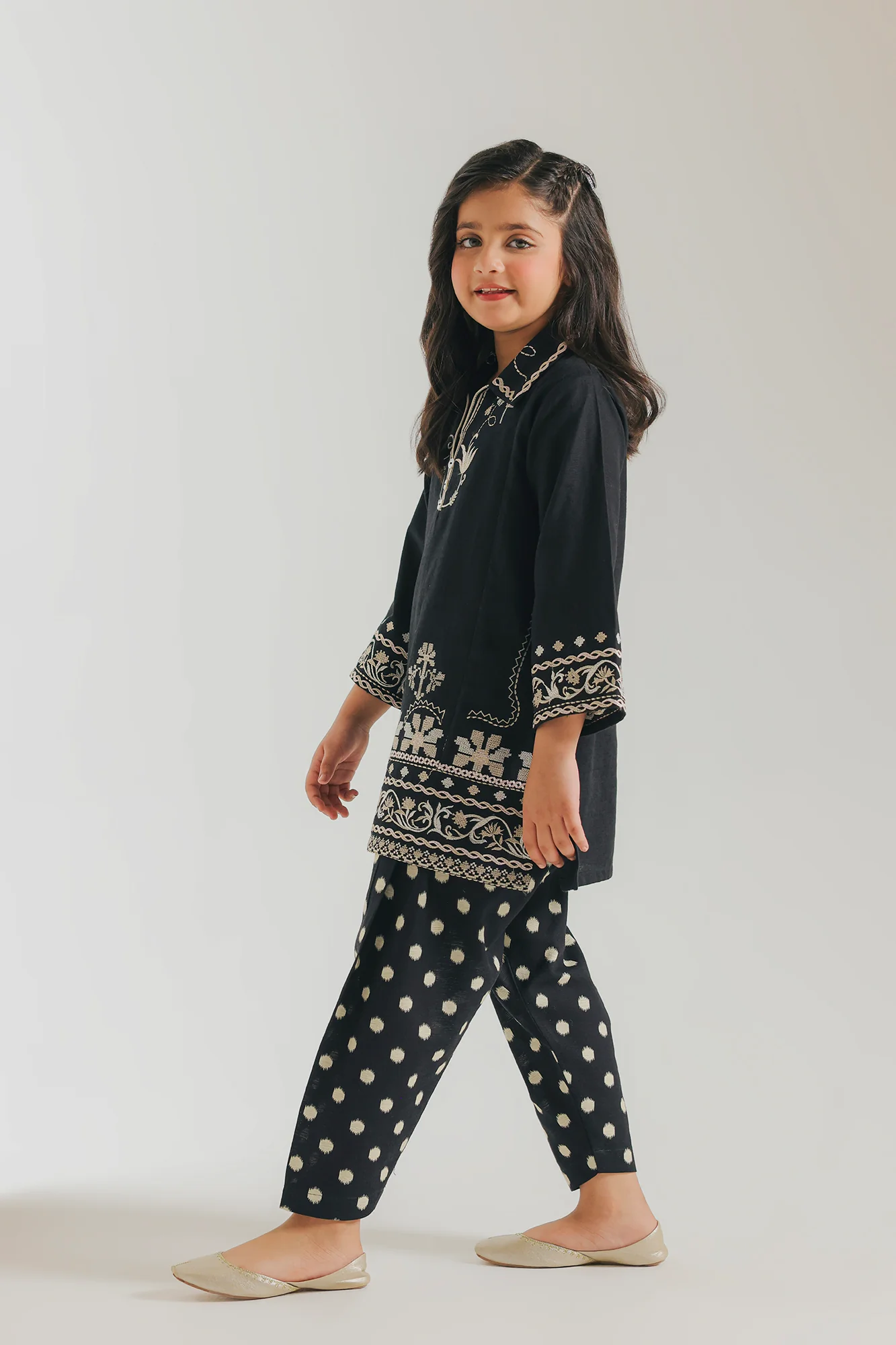 EMBROIDERED SUIT (E1519/402/901 E1519/302/901) - Image 3