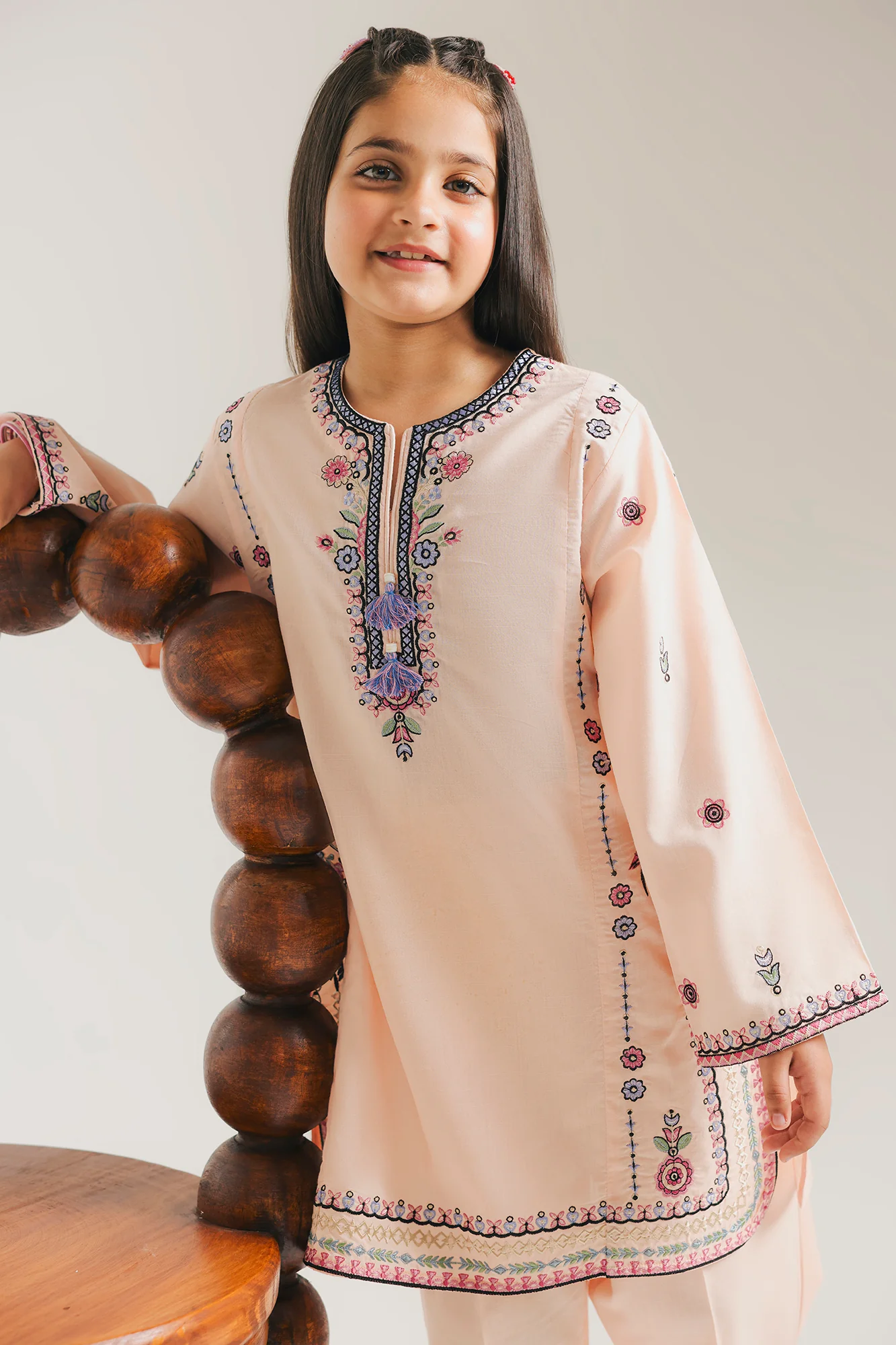 EMBROIDERED SUIT (E1544/402/809)