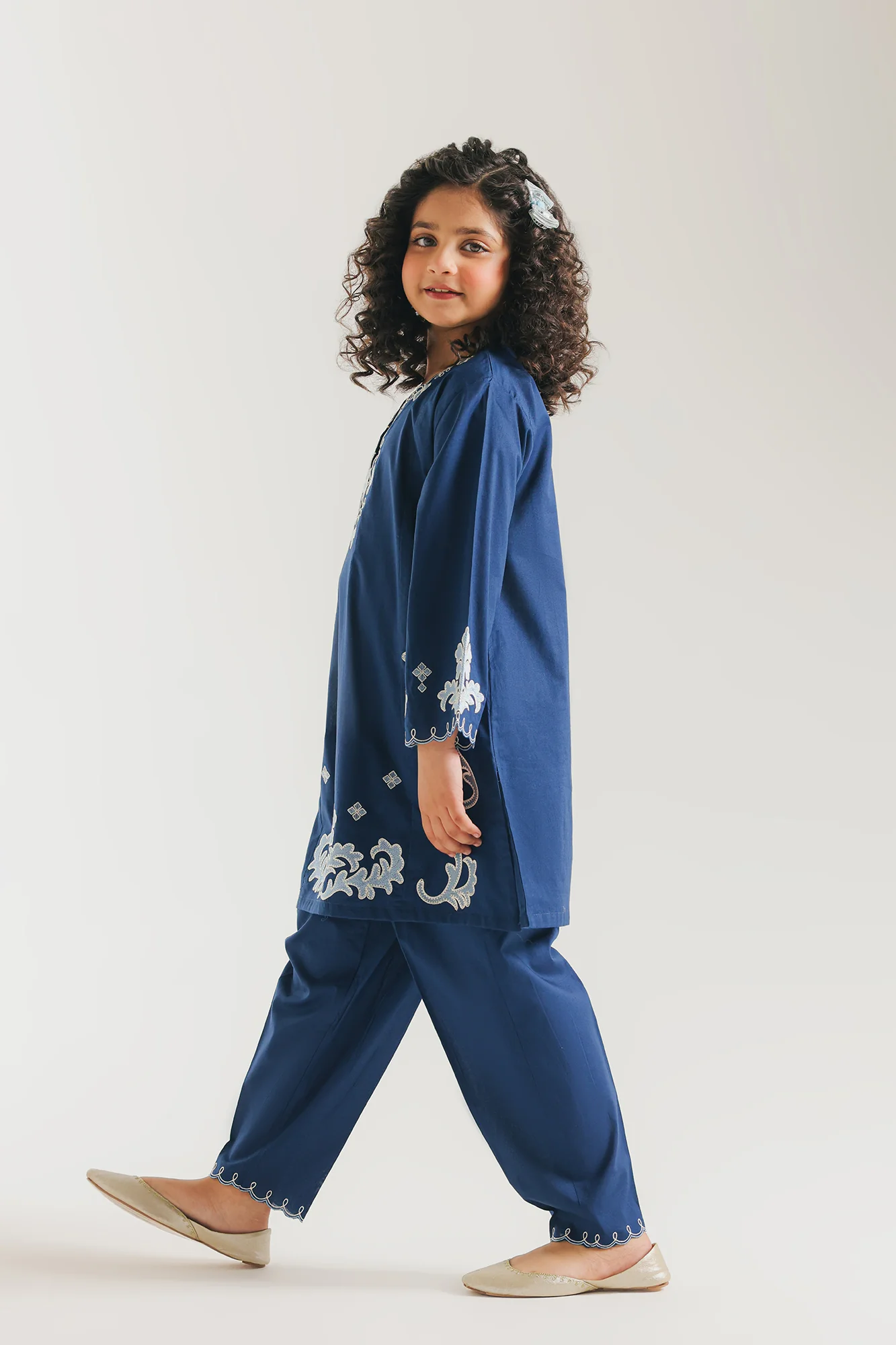EMBROIDERED SUIT (E1569/402/627 E1569/302/627) - Image 3