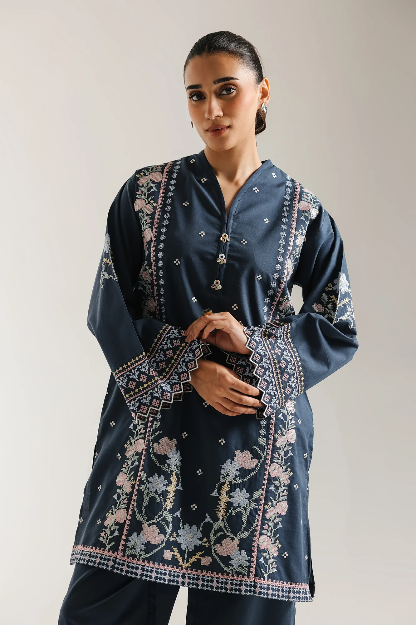 EMBROIDERED SUIT (E7007/102/622) - Image 4