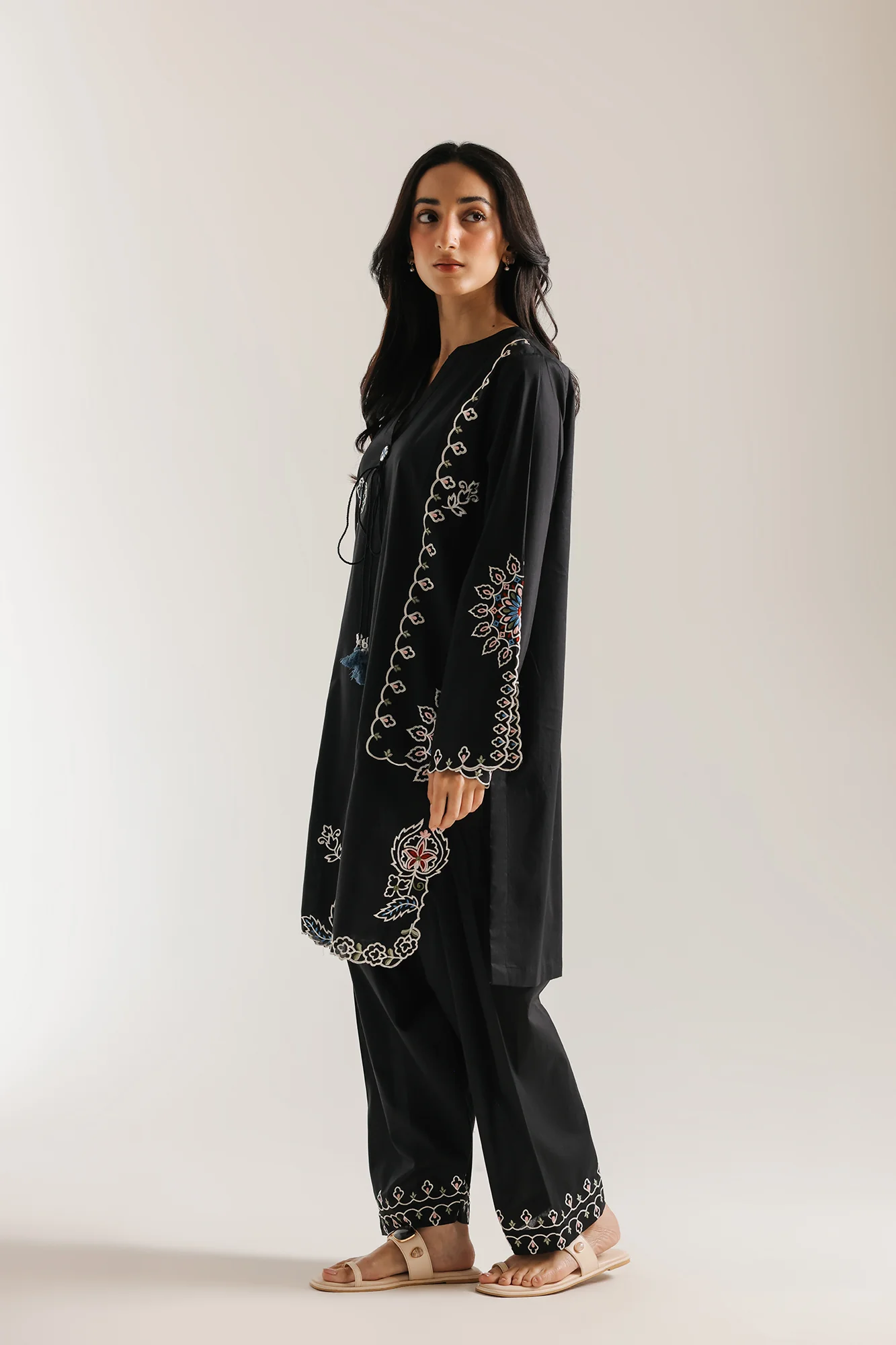 EMBROIDERED SUIT (E7606/102/902) - Image 3
