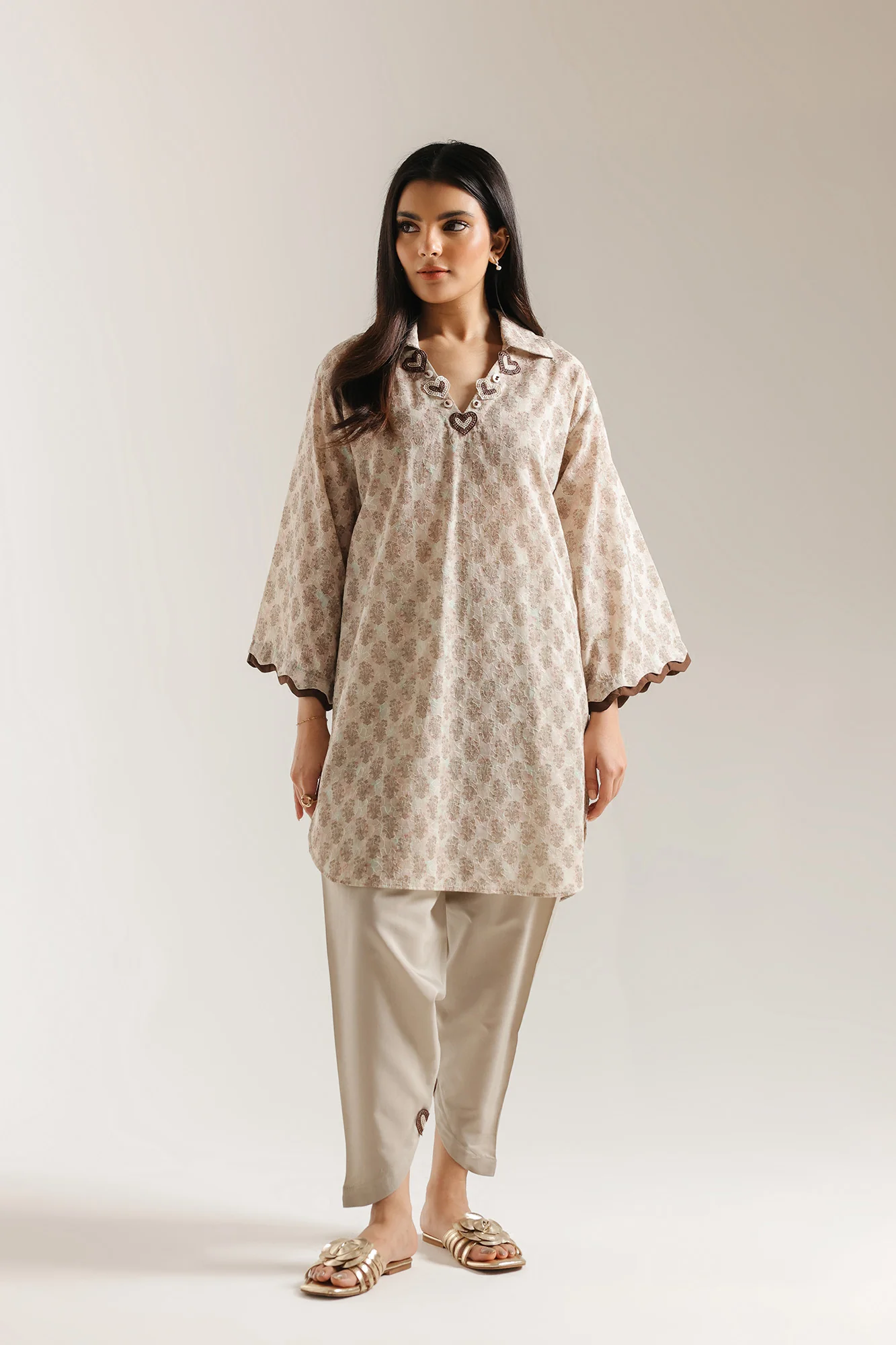 EMBROIDERED SUIT (E7675/102/006) - Image 2