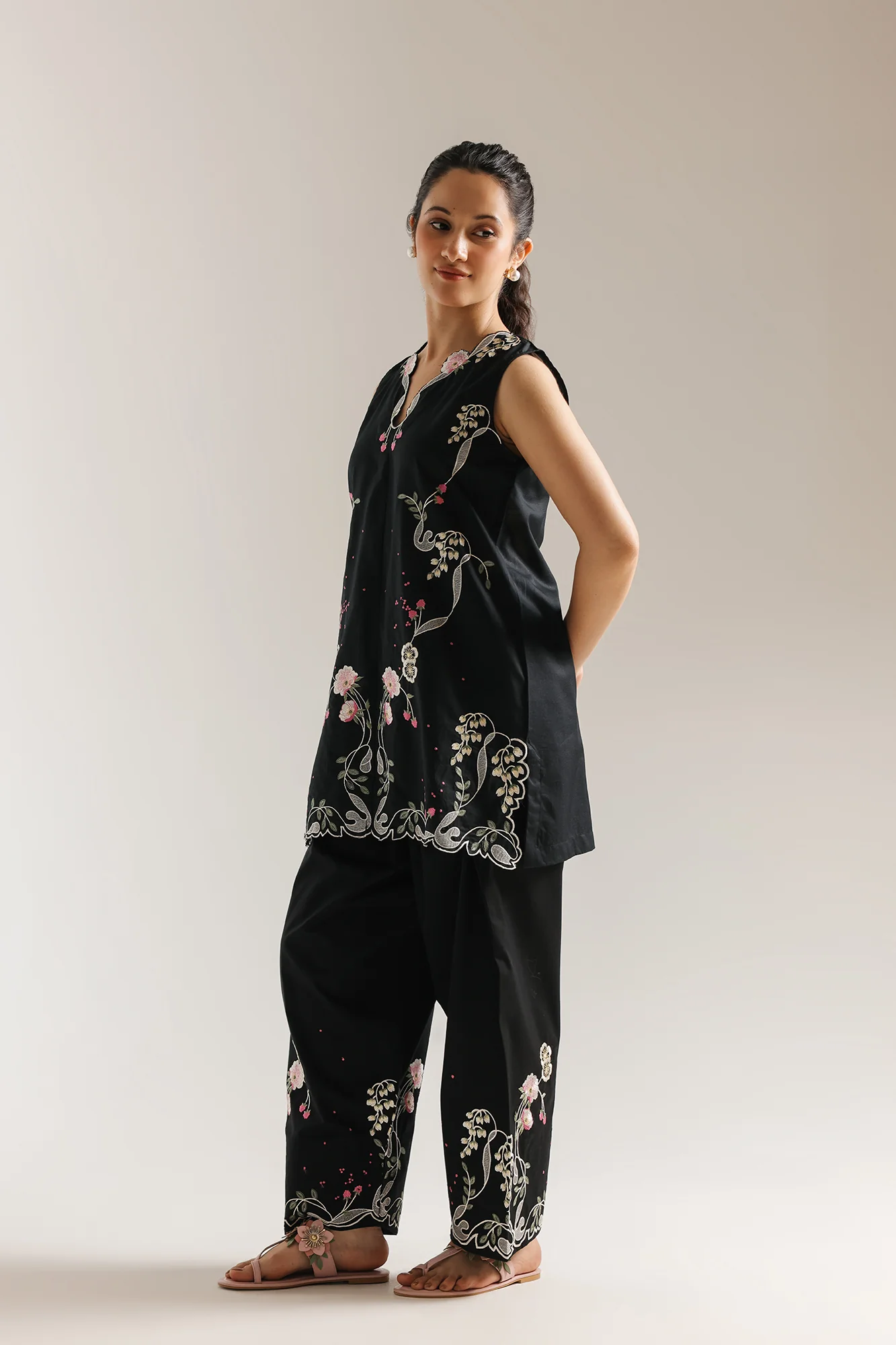 EMBROIDERED SUIT (E7684/102/902) - Image 3