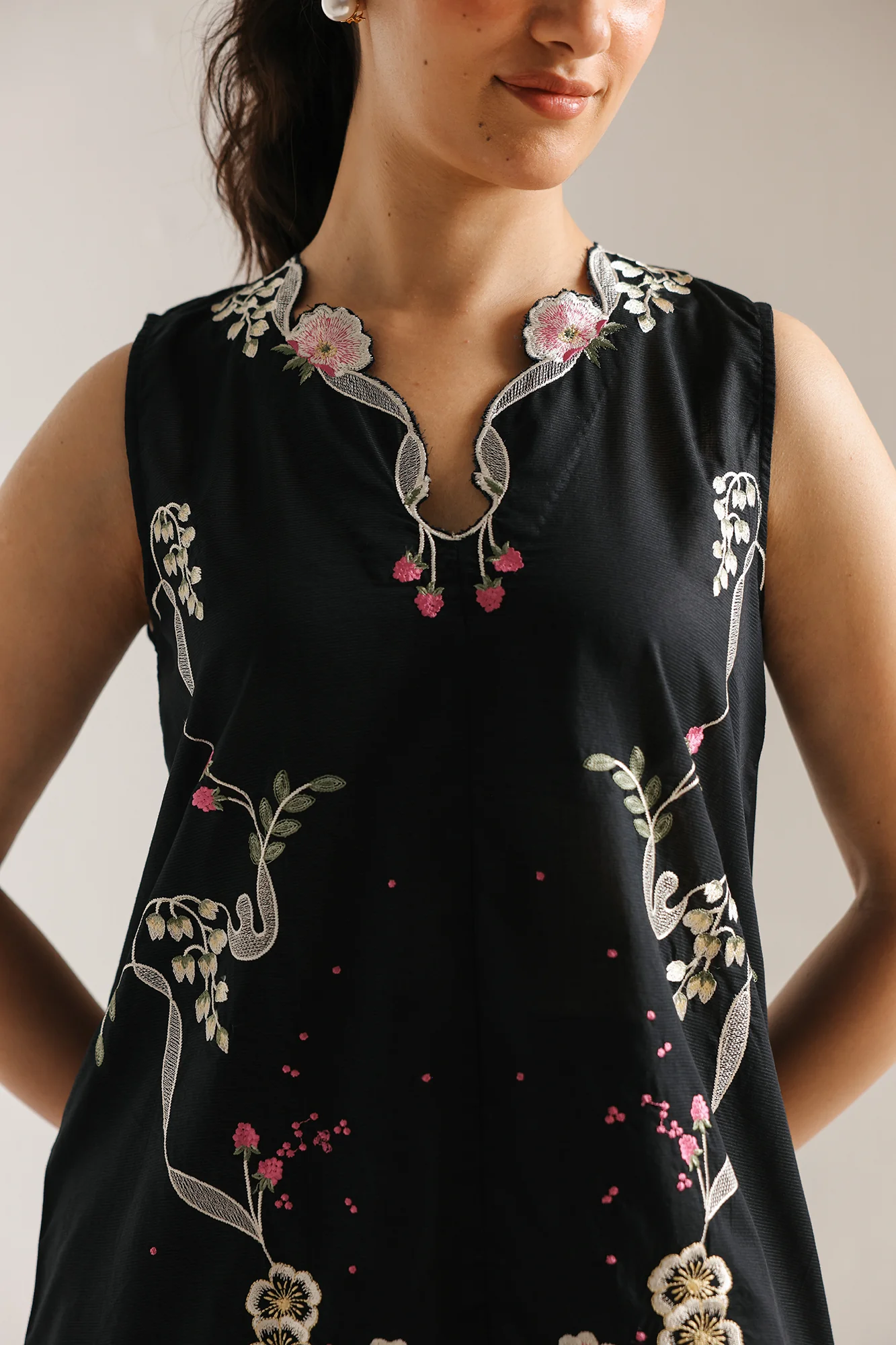 EMBROIDERED SUIT (E7684/102/902) - Image 5