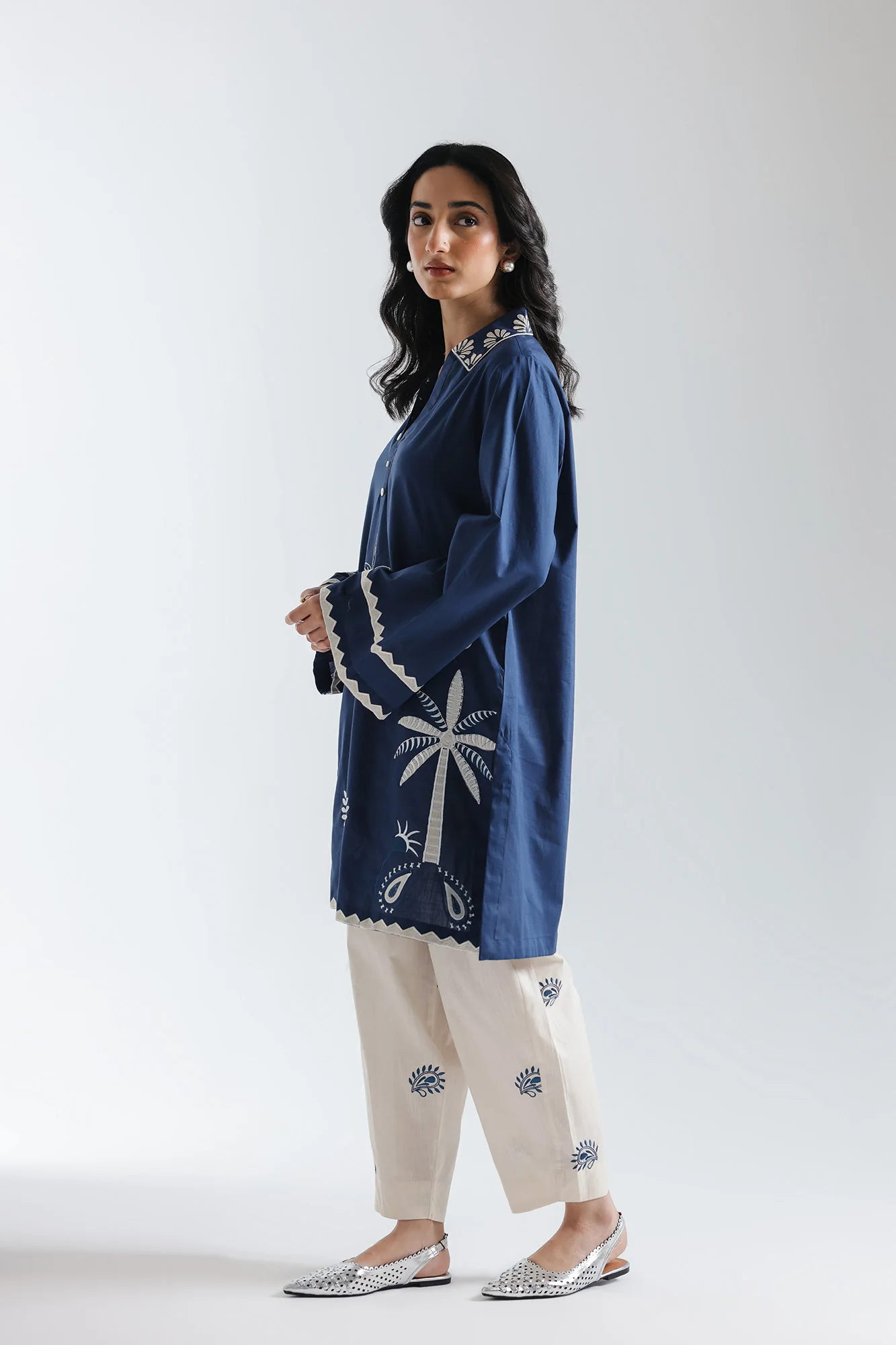 EMBROIDERED SUIT (E7690/102/622) - Image 3
