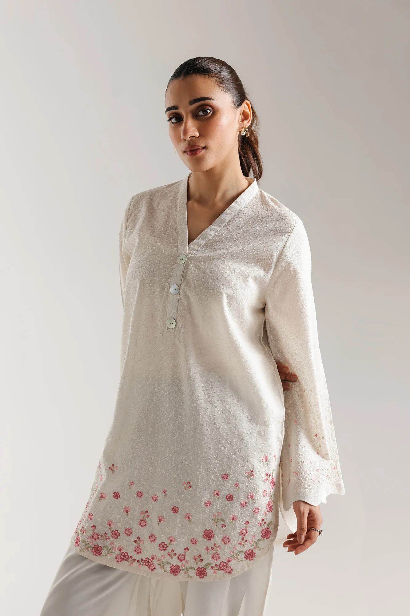 EMBROIDERED SUIT (E7716/102/005)