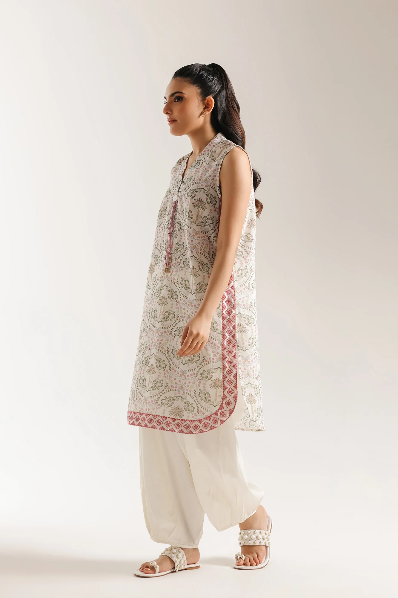 EMBROIDERED SUIT (E7736/102/002) - Image 3