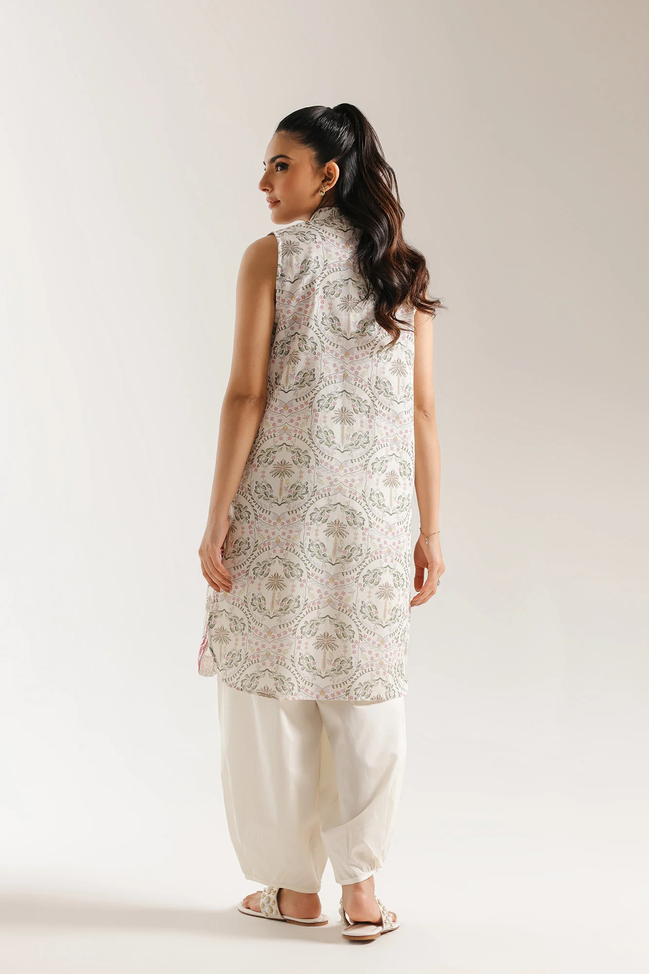 EMBROIDERED SUIT (E7736/102/002) - Image 4