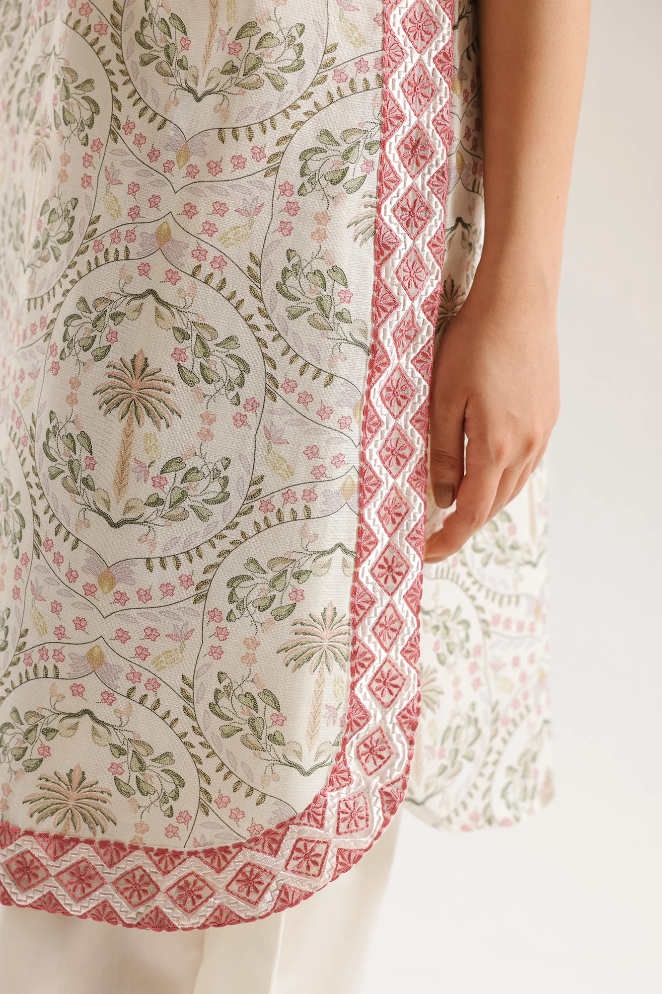 EMBROIDERED SUIT (E7736/102/002) - Image 6