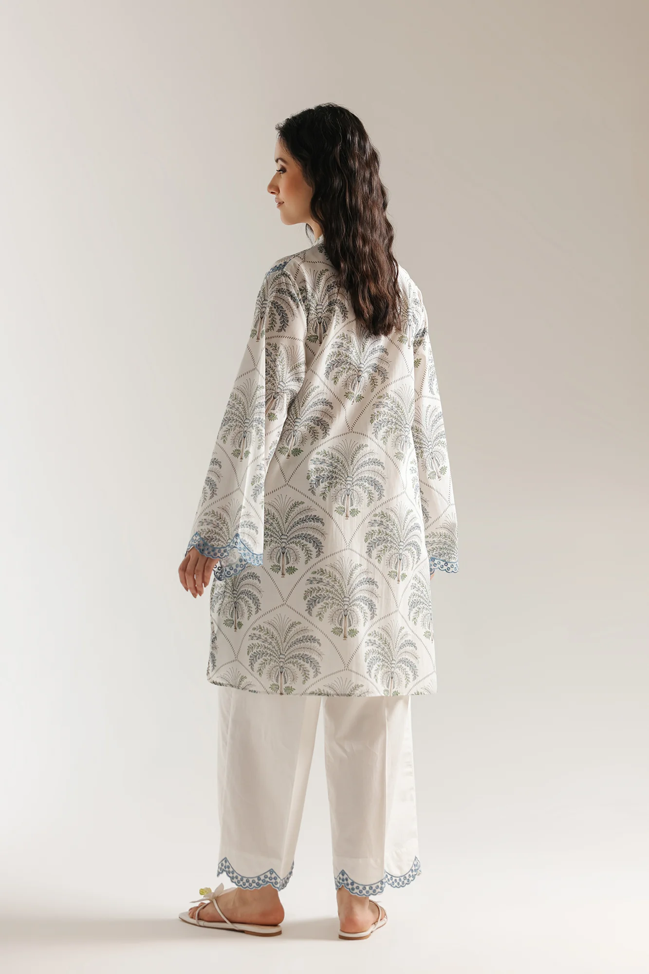 EMBROIDERED SUIT (E7737/102/002) - Image 4