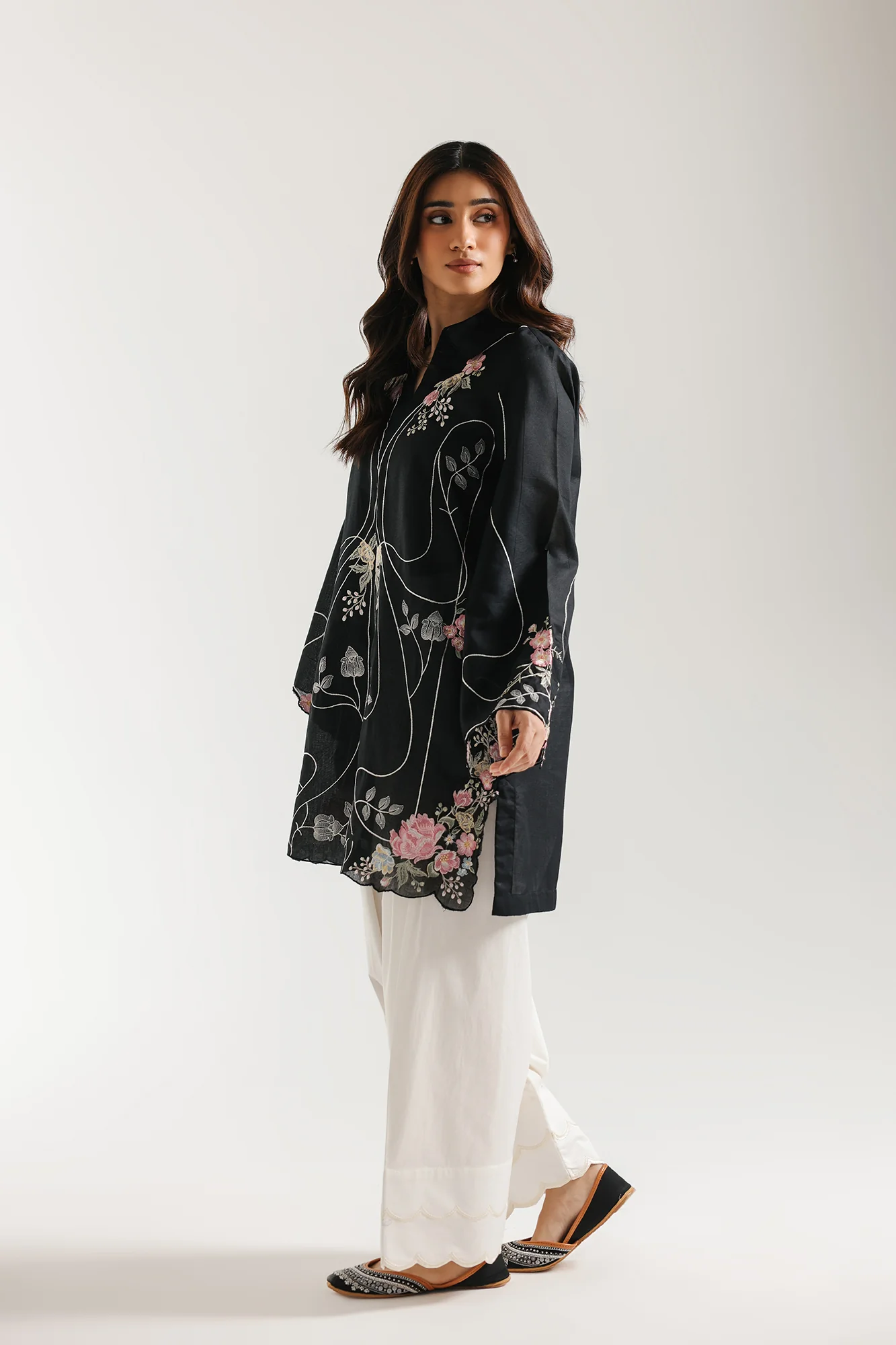 EMBROIDERED SUIT (E7745/102/902) - Image 3
