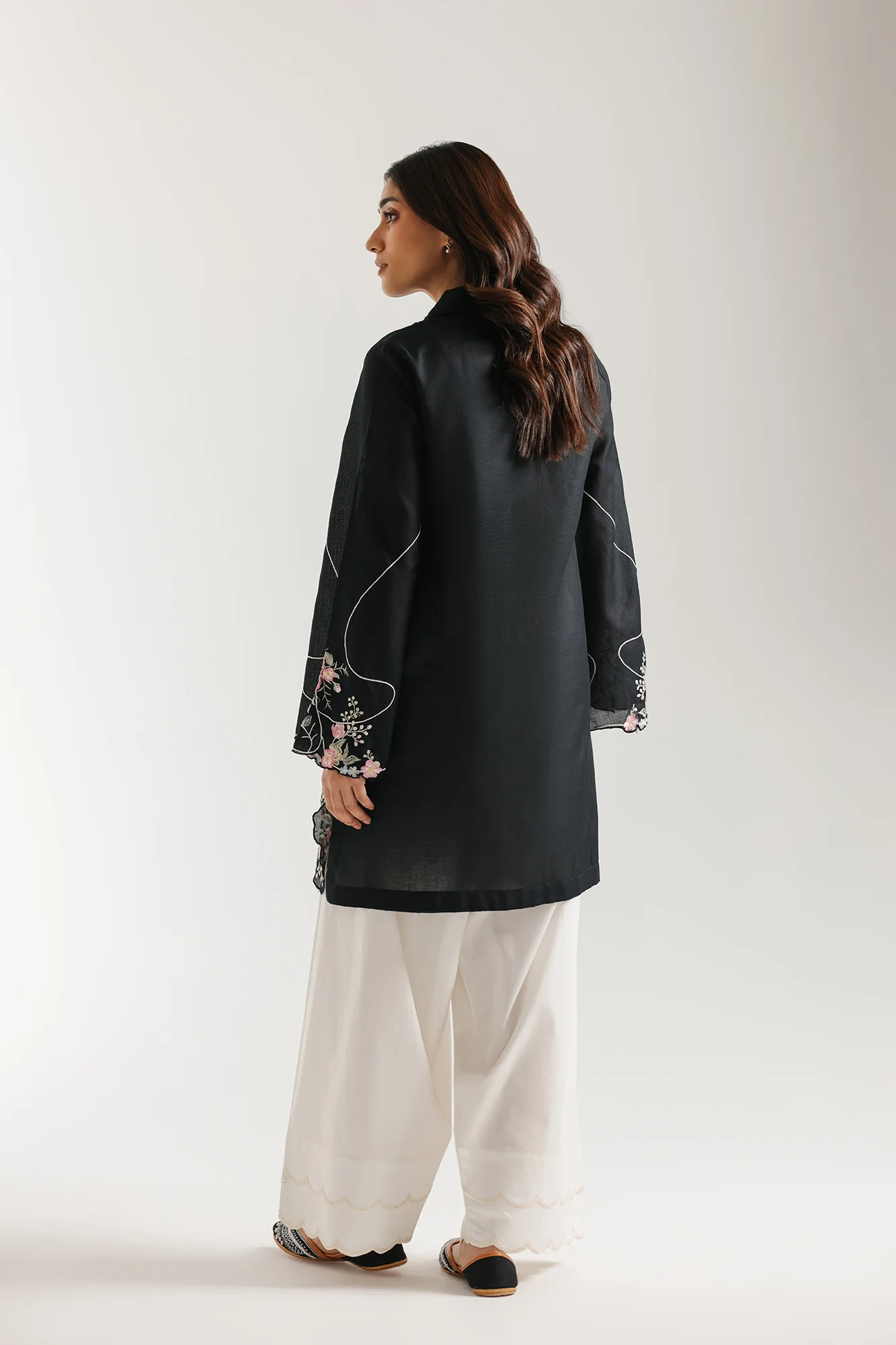 EMBROIDERED SUIT (E7745/102/902) - Image 4