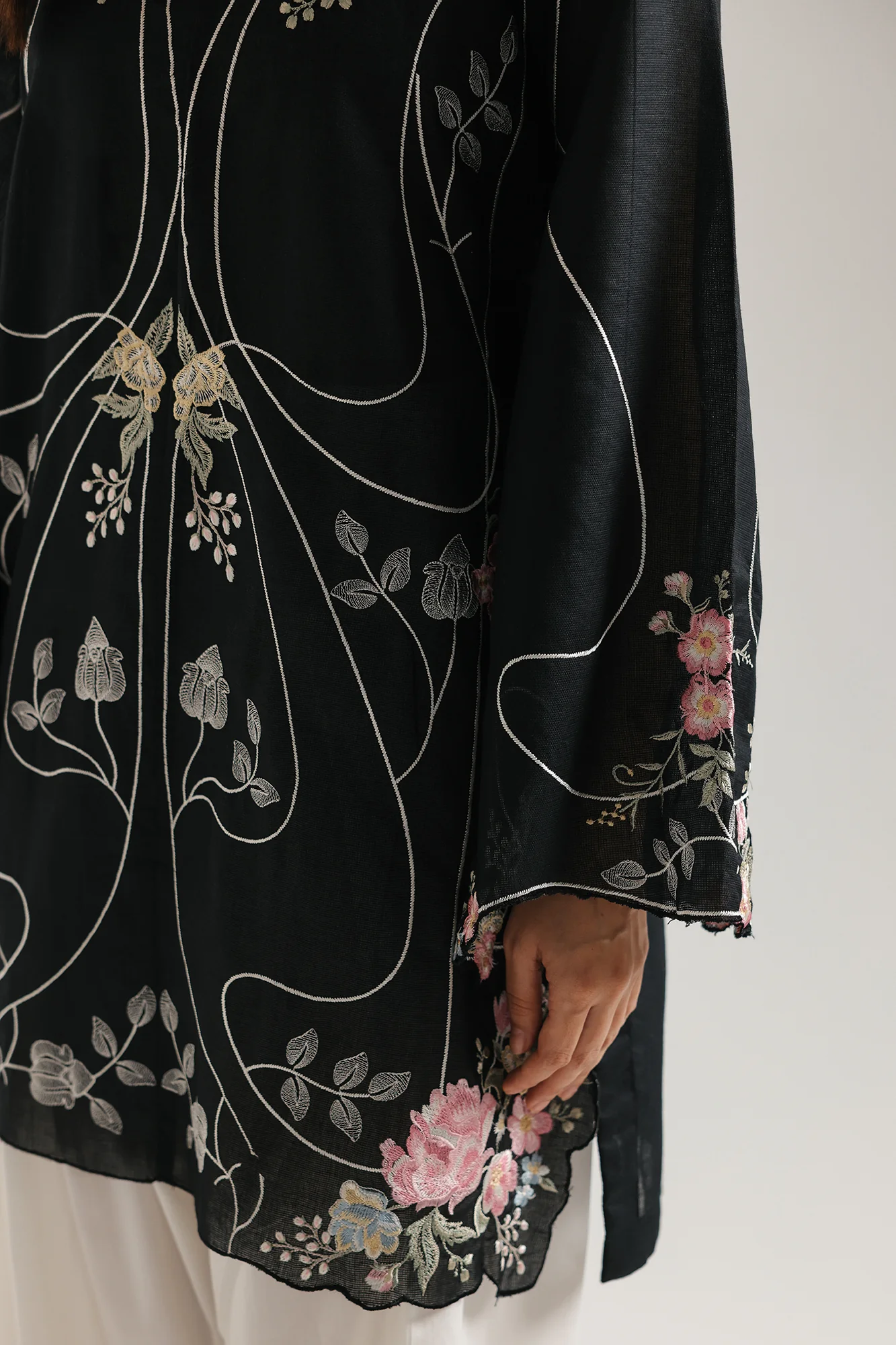 EMBROIDERED SUIT (E7745/102/902) - Image 6